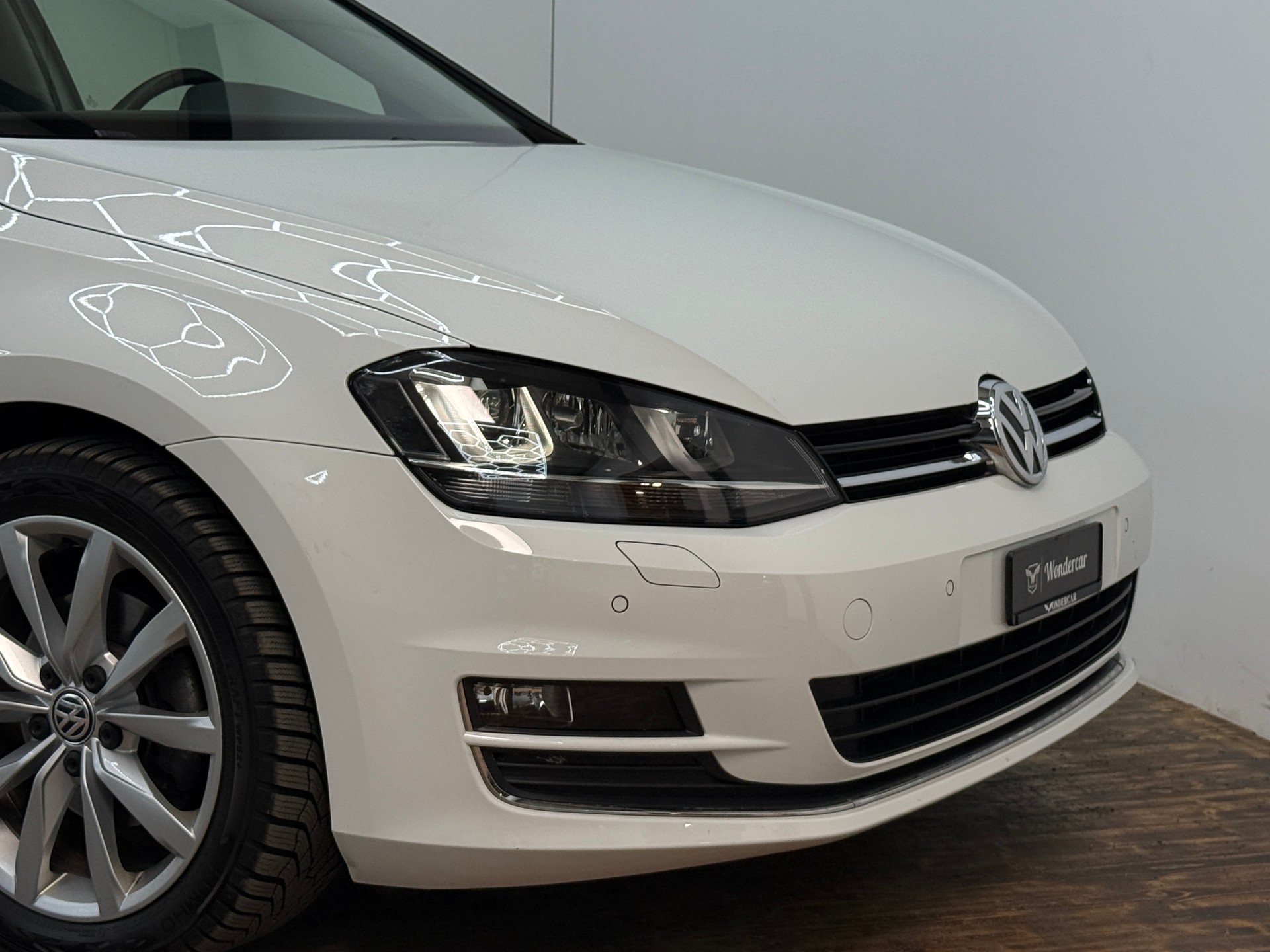 VW Golf 2.0 TDI Highline 4Motion-image-2