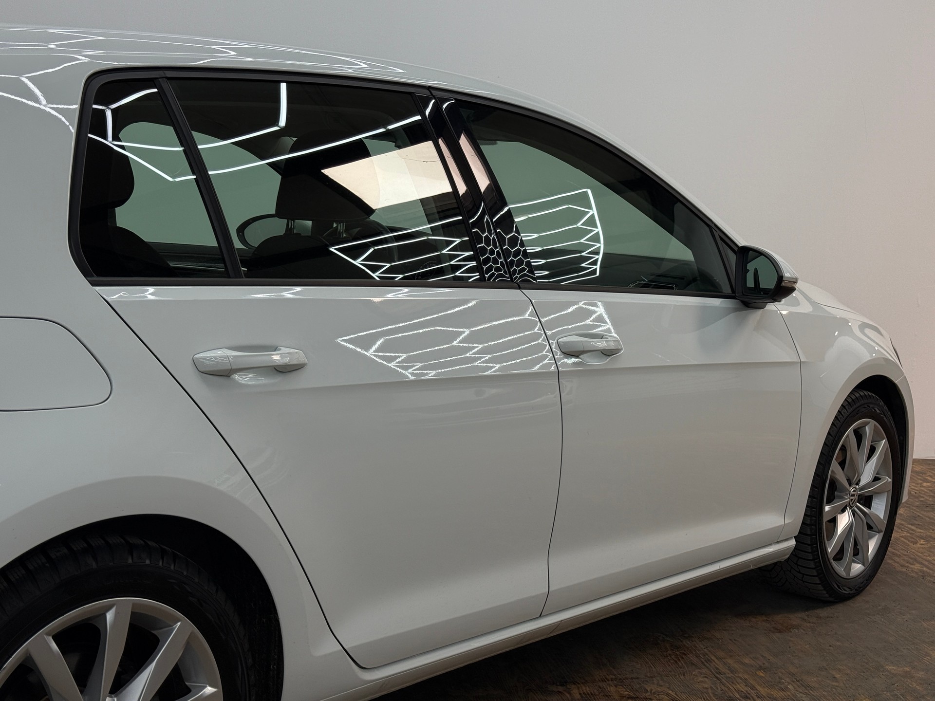 VW Golf 2.0 TDI Highline 4Motion-image-15
