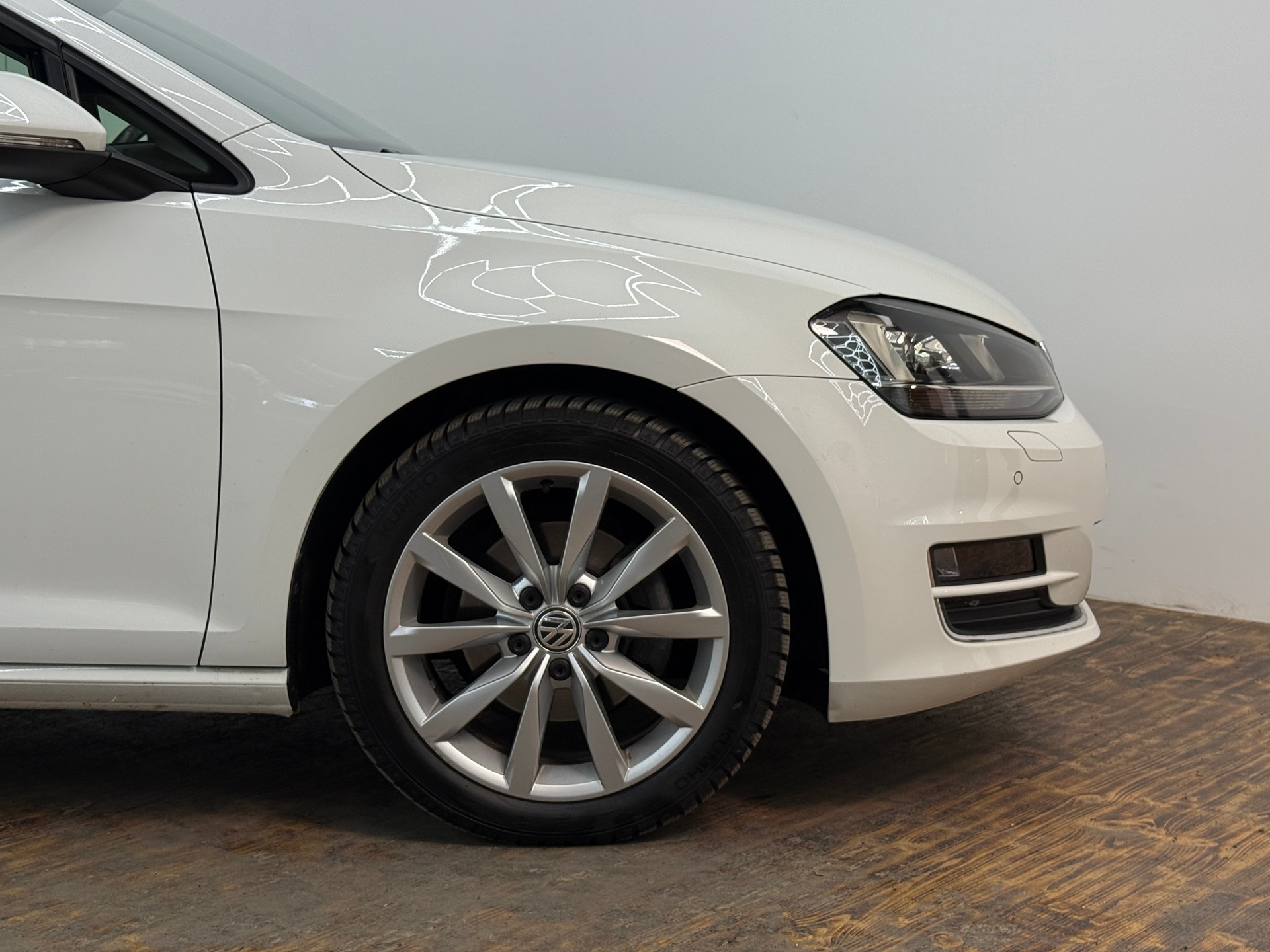 VW Golf 2.0 TDI Highline 4Motion-image-17