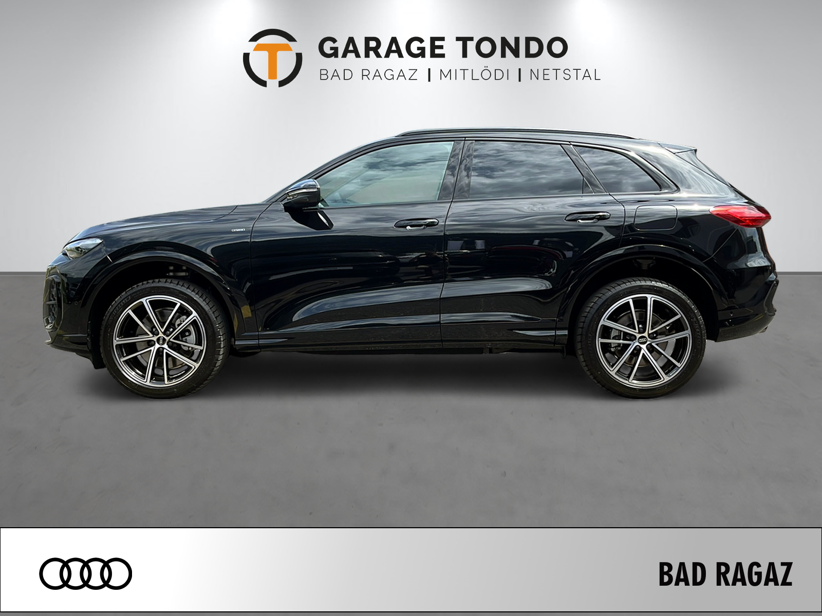 AUDI Q5 SUV e-hybrid quattro 220 kW 2000ccm 299PS/220kW 4 Zylinder e-hybrid Benzin / elektrisch-showroom-element-2