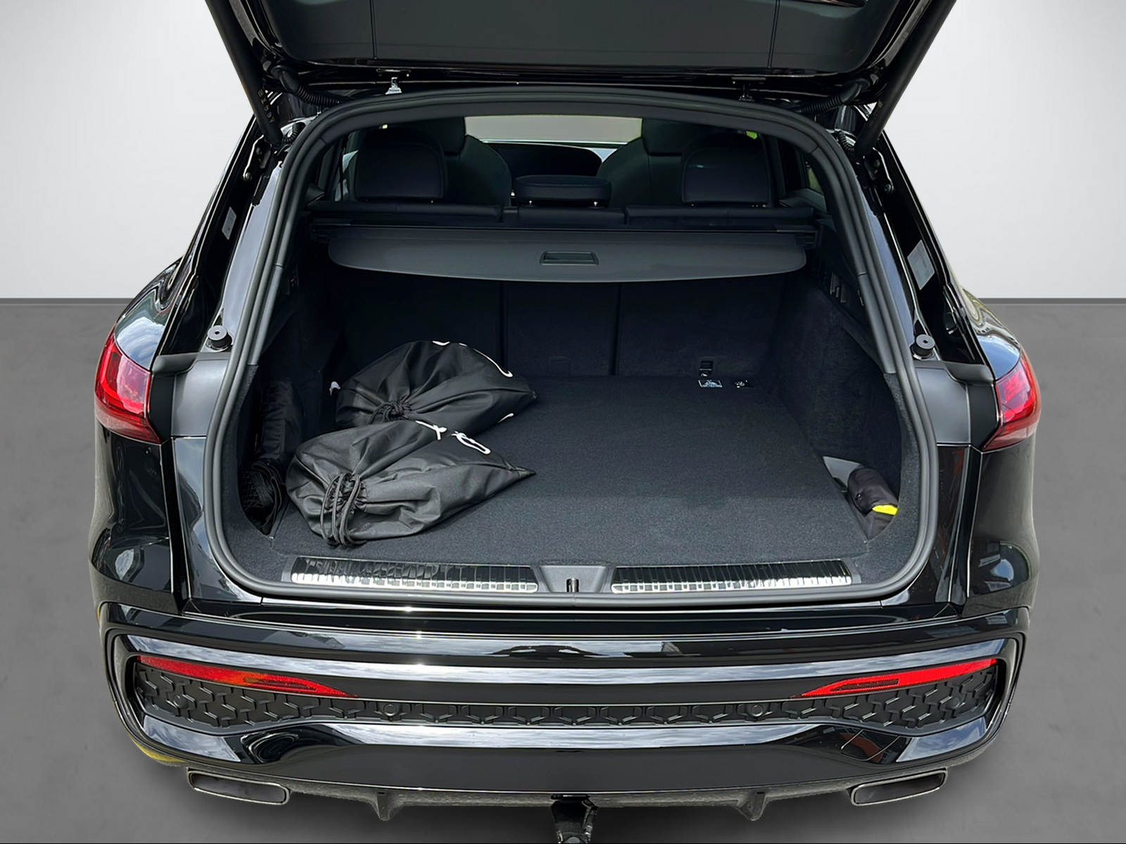 AUDI Q5 SUV e-hybrid quattro 220 kW 2000ccm 299PS/220kW 4 Zylinder e-hybrid Benzin / elektrisch-image-6