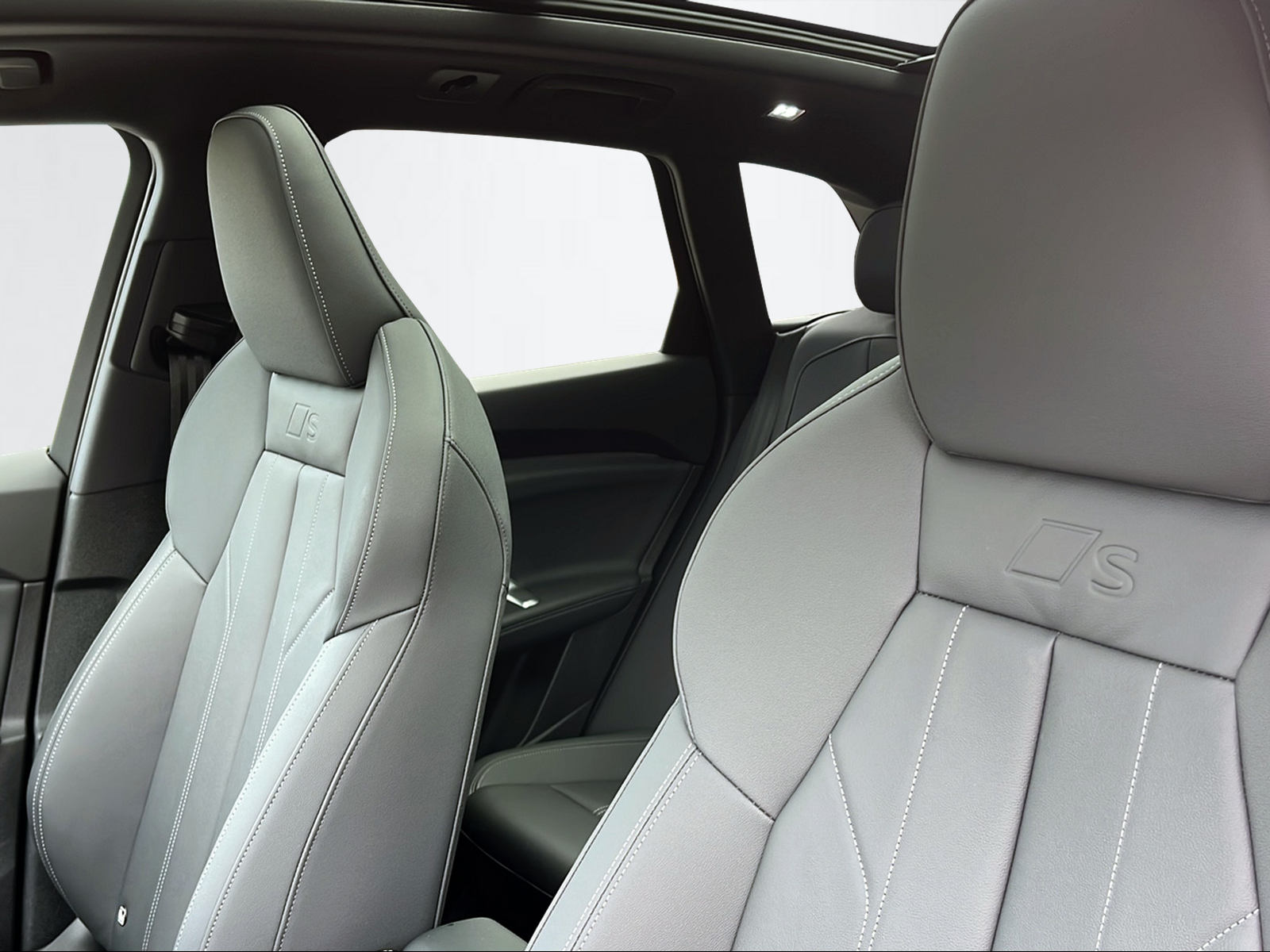 AUDI Q5 SUV e-hybrid quattro 220 kW 2000ccm 299PS/220kW 4 Zylinder e-hybrid Benzin / elektrisch-image-12