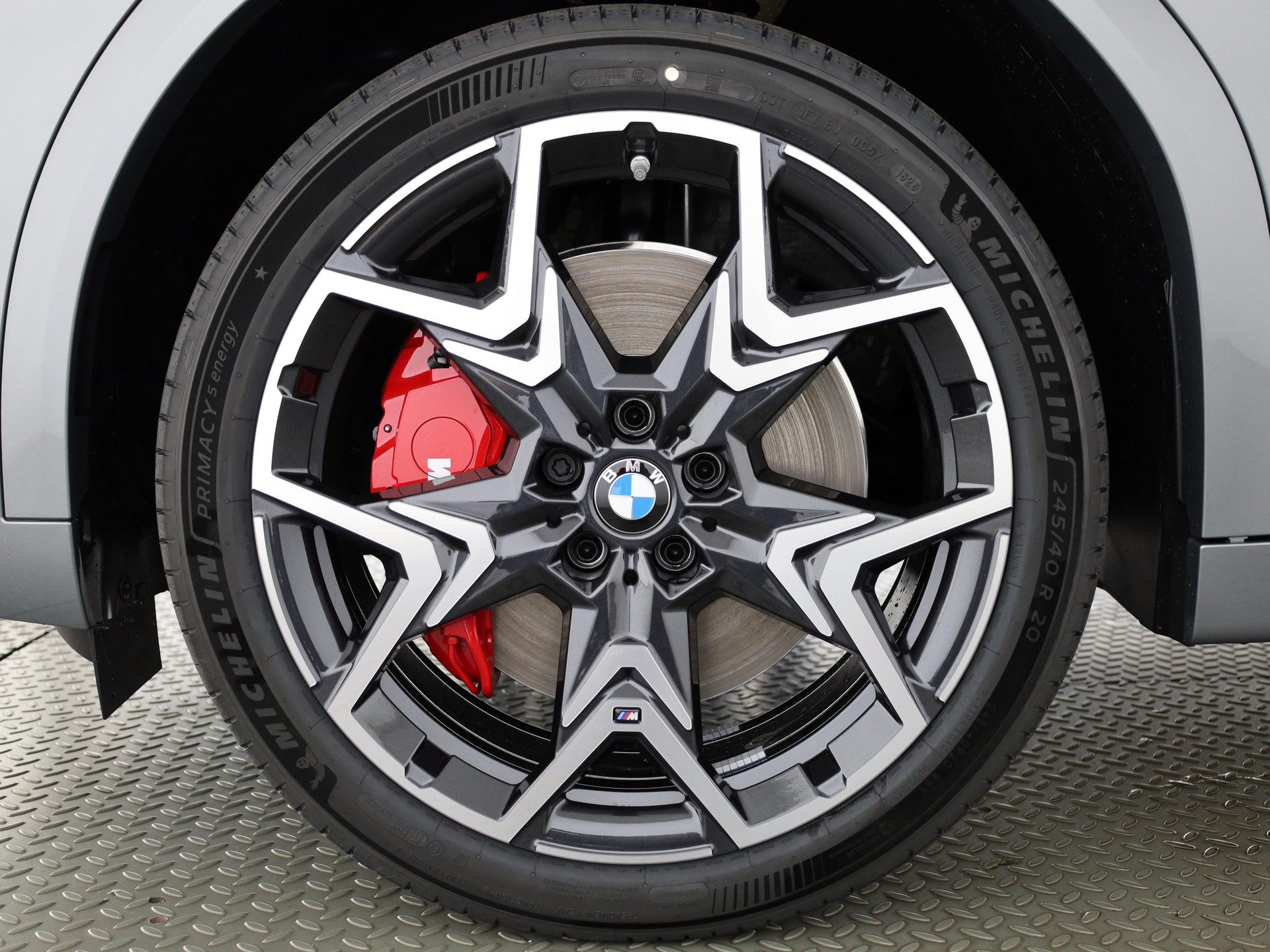 BMW iX2 30 xDrive-image-22
