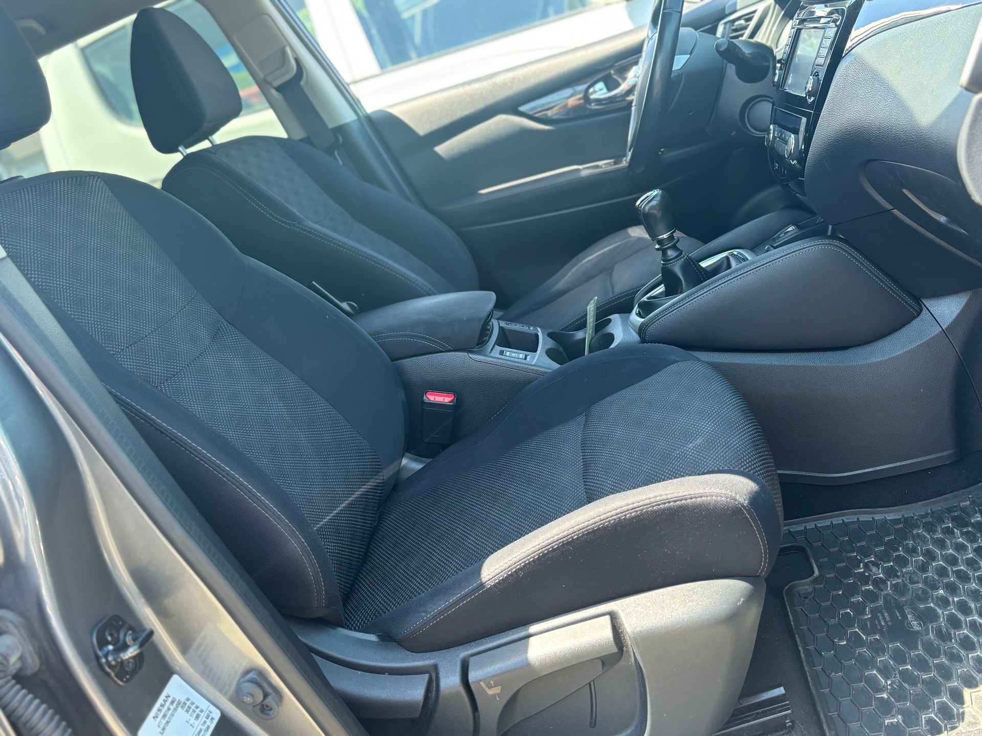 NISSAN Qashqai 1.6 dCi tekna ALL-MODE 4x4-image-8