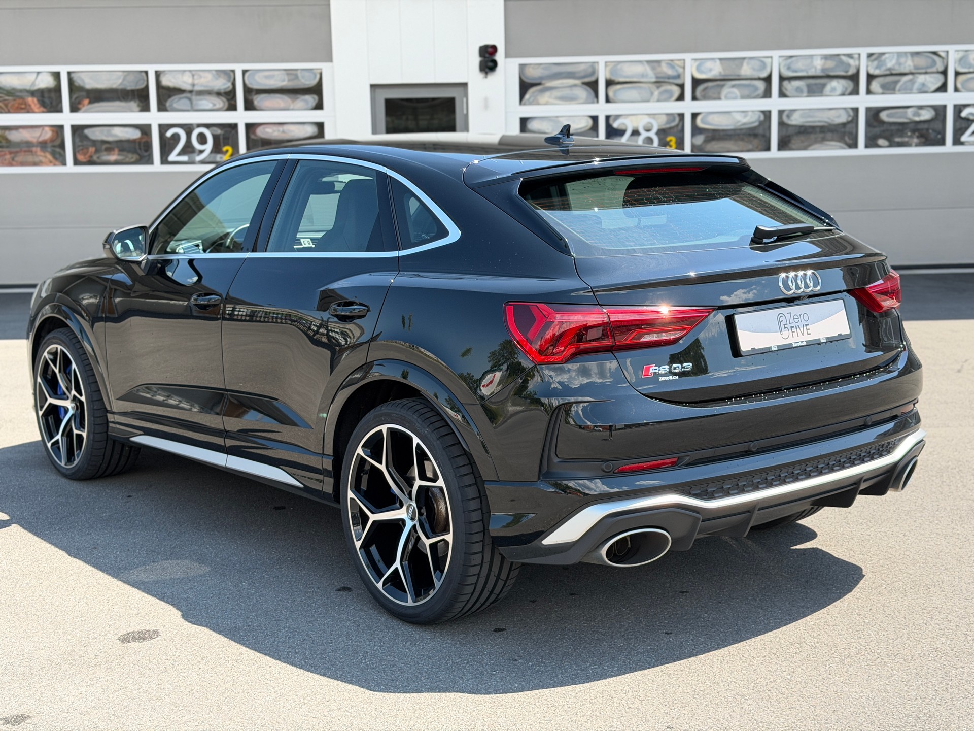 AUDI RS Q3 Sportback quattro S tronic-image-3