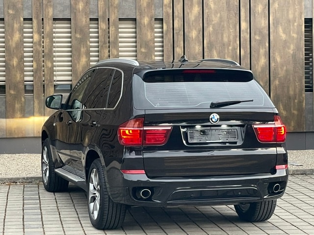 BMW X5 4.0d x Drive Sport-Paket 7 Plätzer-image-10