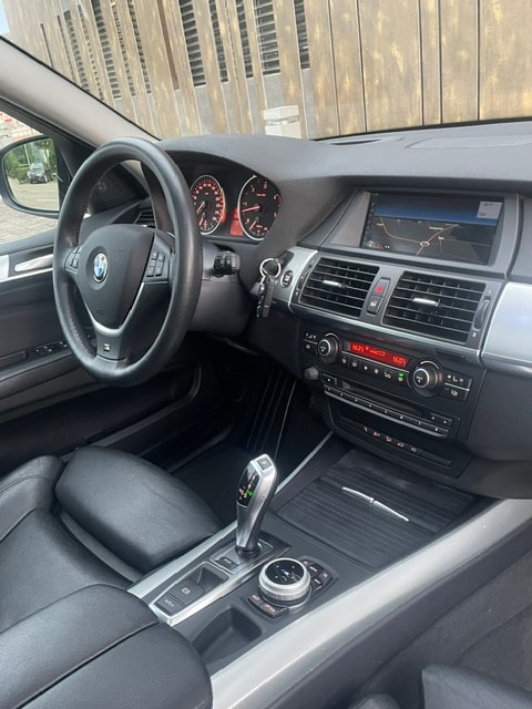 BMW X5 4.0d x Drive Sport-Paket 7 Plätzer-image-26