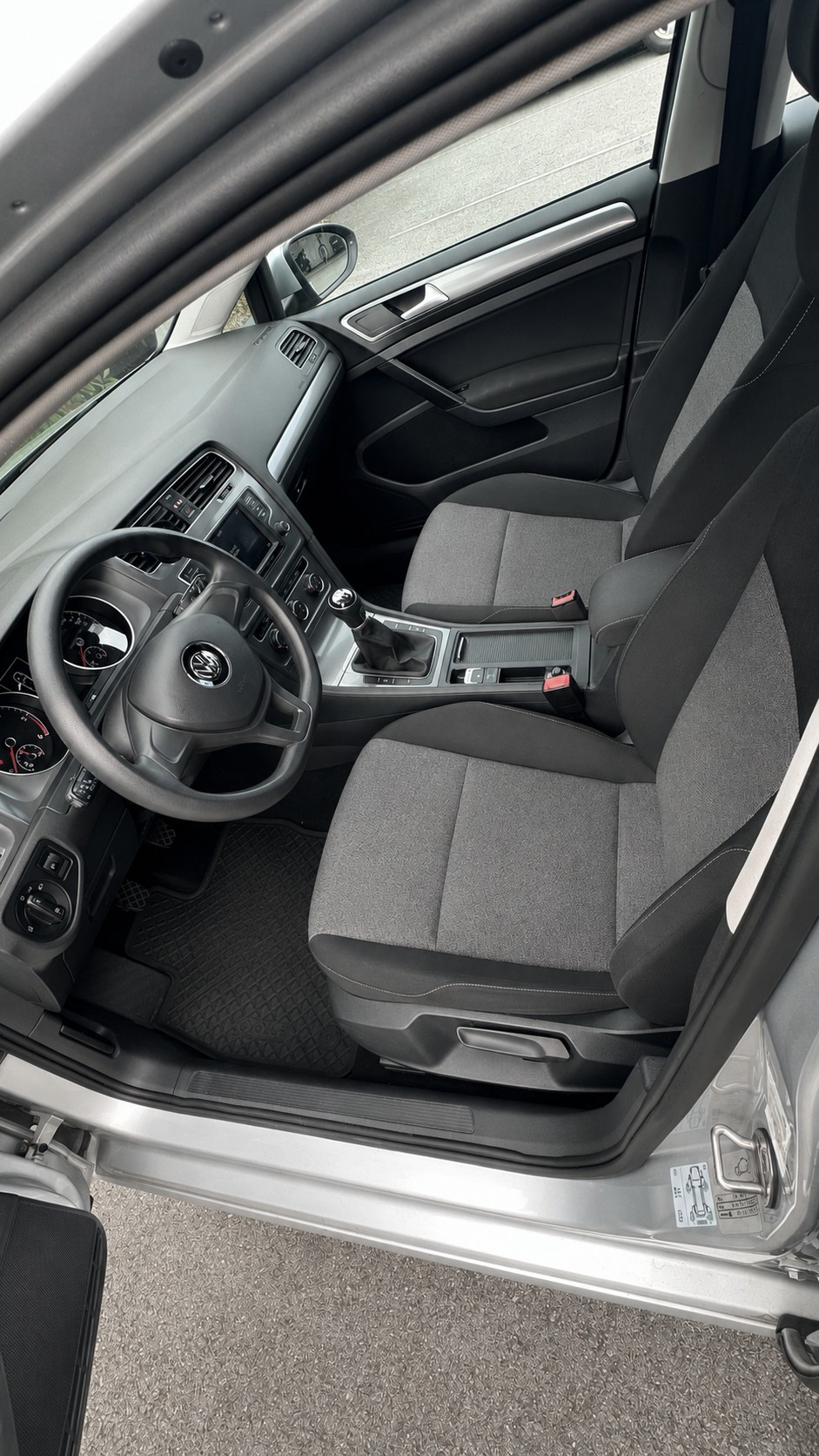 VW 1.6 BMT TDI-image-9
