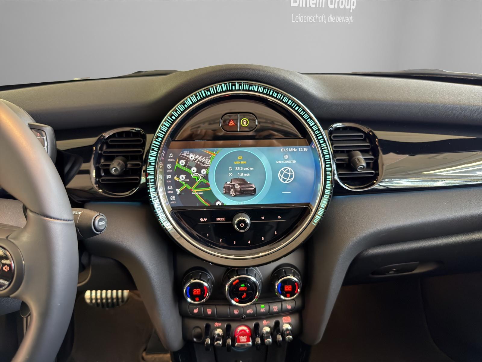MINI Cabrio John Cooper Works Premium-image-11
