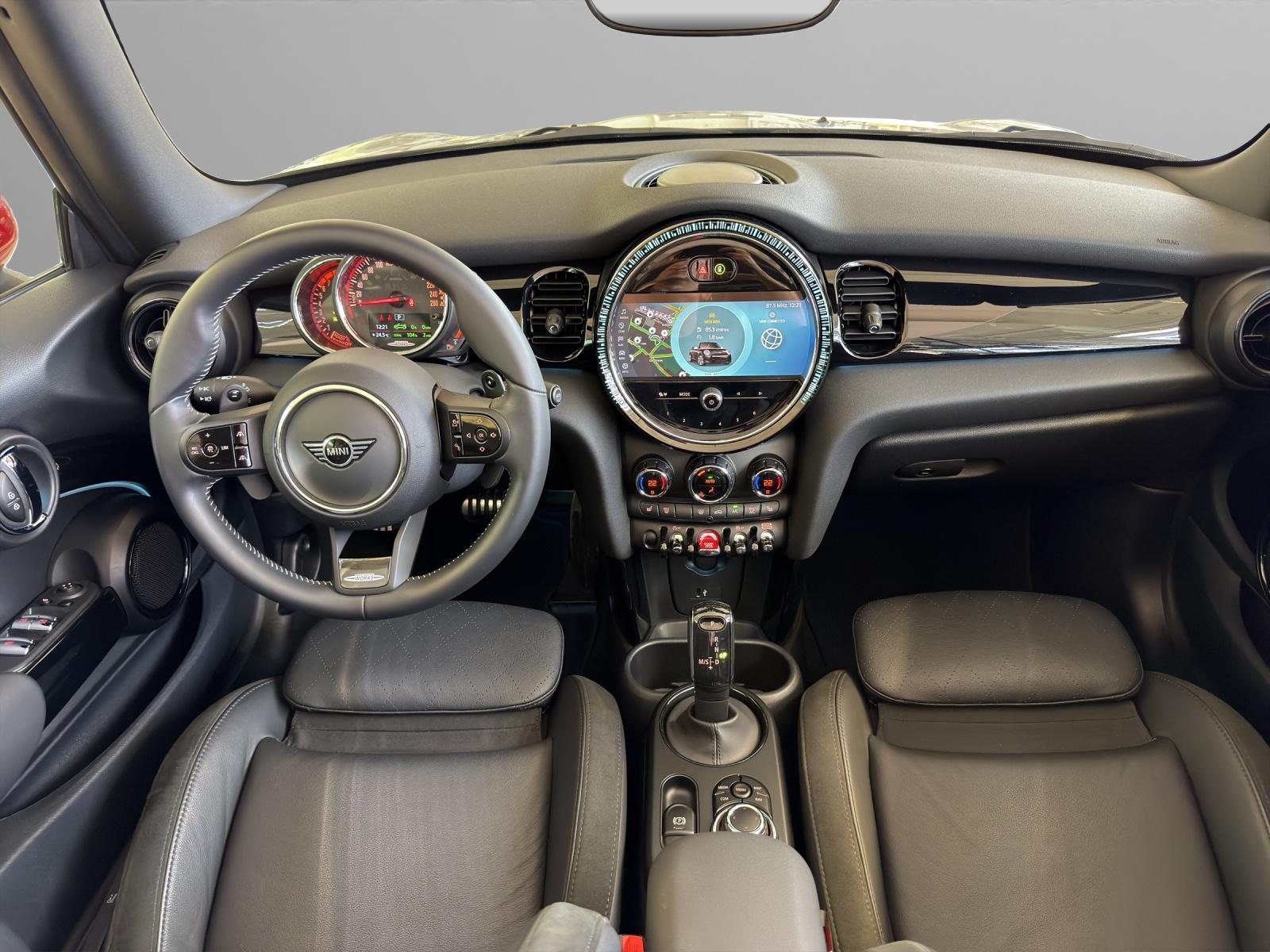 MINI Cabrio John Cooper Works Premium-image-8