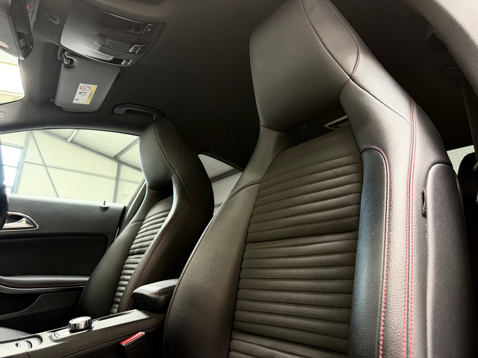 MERCEDES-BENZ CLA 180 AMG Line 7G-DCT-image-15