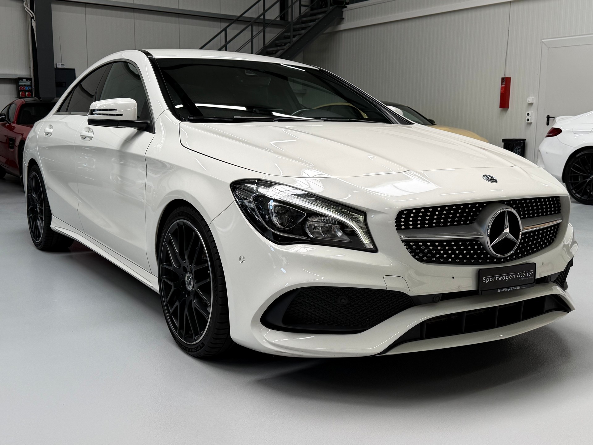 MERCEDES-BENZ CLA 180 AMG Line 7G-DCT-image-8