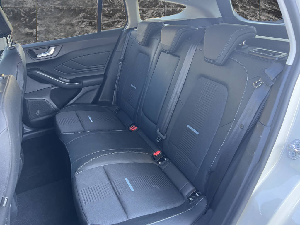FORD Focus Station Wagon 1.5i EcoB SCTi 150 Active-image-8