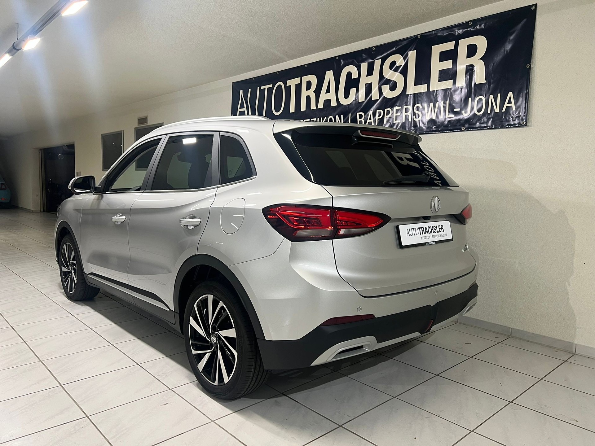 MG ZS 1.5 HEV Luxury-image-2