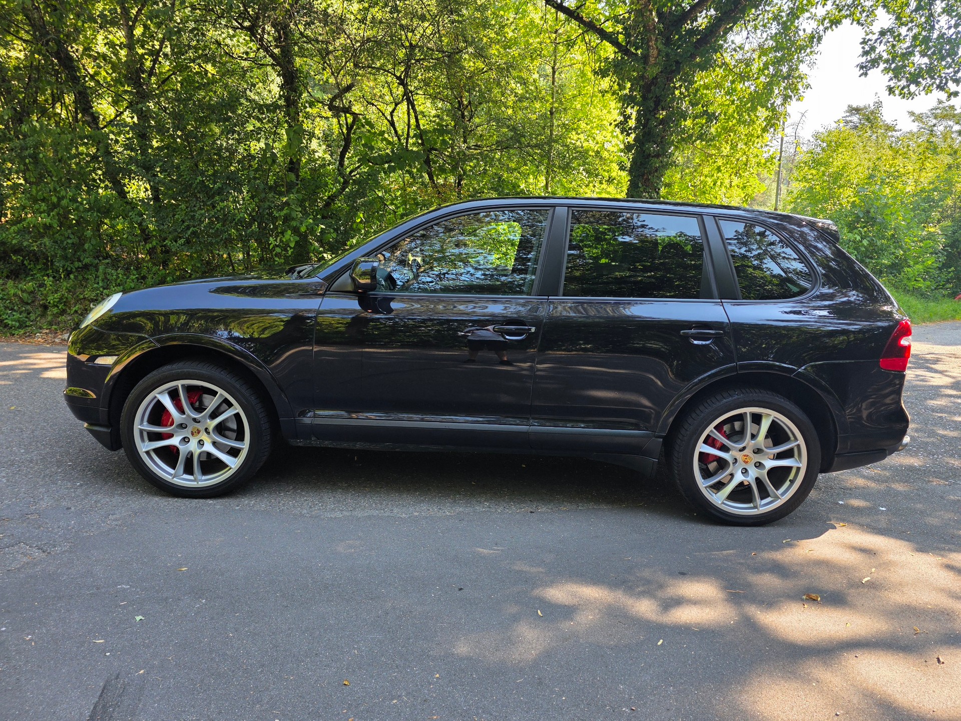 PORSCHE 4.8 V8 Turbo-image-1