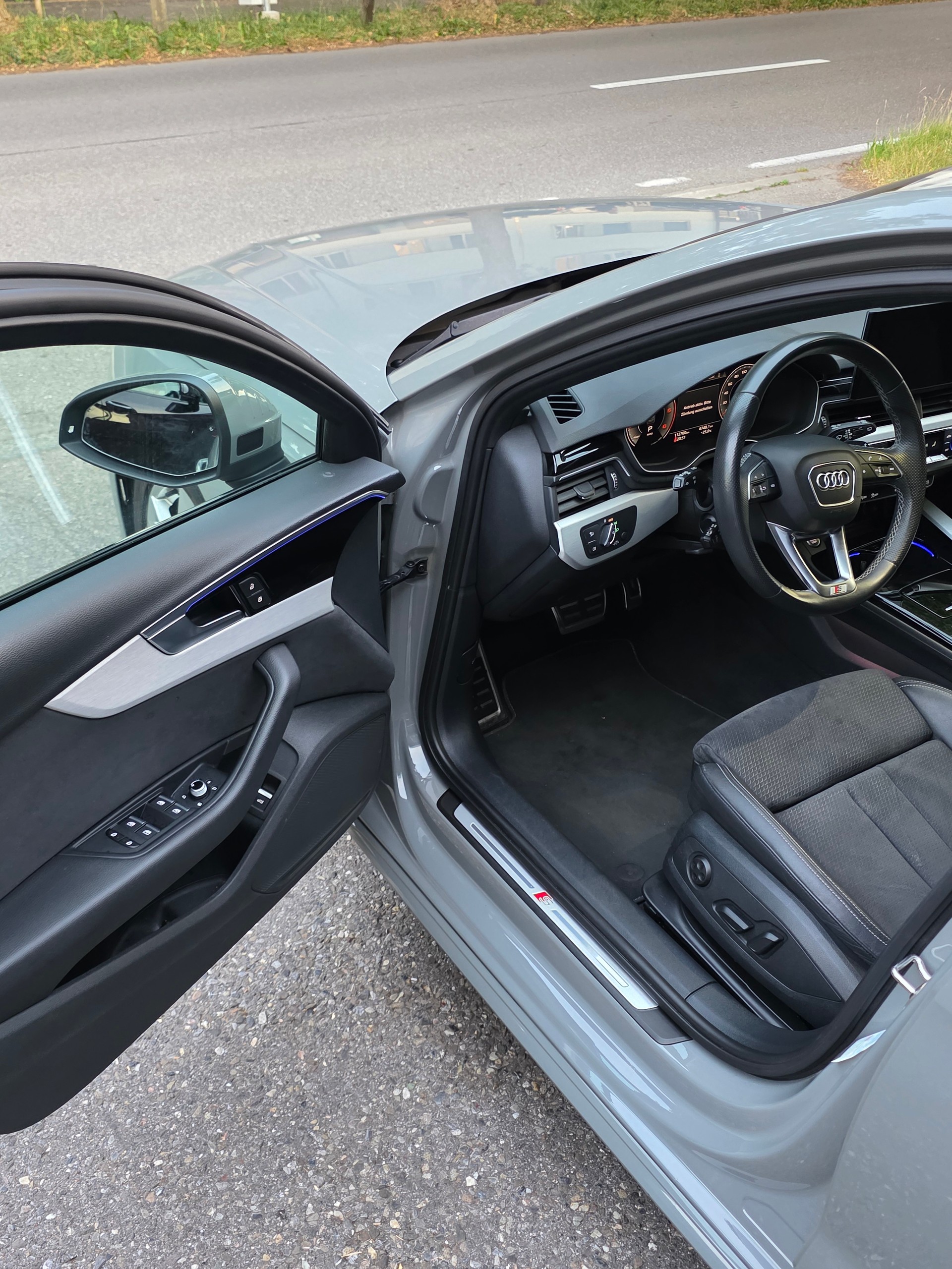 AUDI A4 Avant 50 TDI S line quattro tiptronic *S line Competition *Standheizung *ACC *V6 Diesel *Top Zustand-image-7