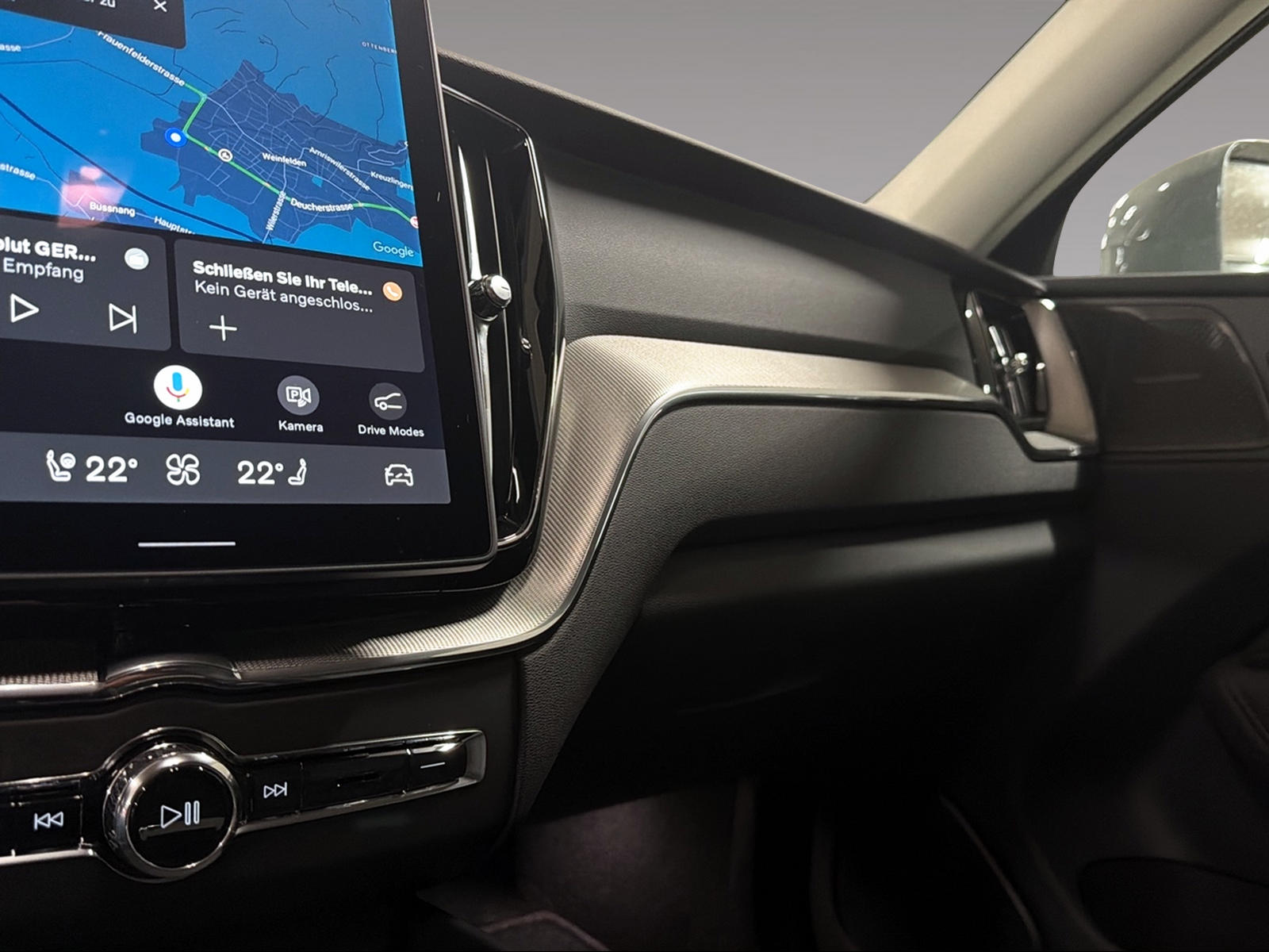 VOLVO XC60 2.0 T6 TE Core eAWD-image-11