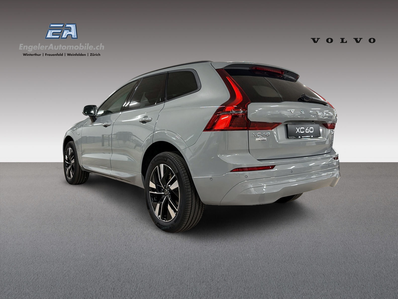 VOLVO XC60 2.0 T6 TE Core eAWD-image-4