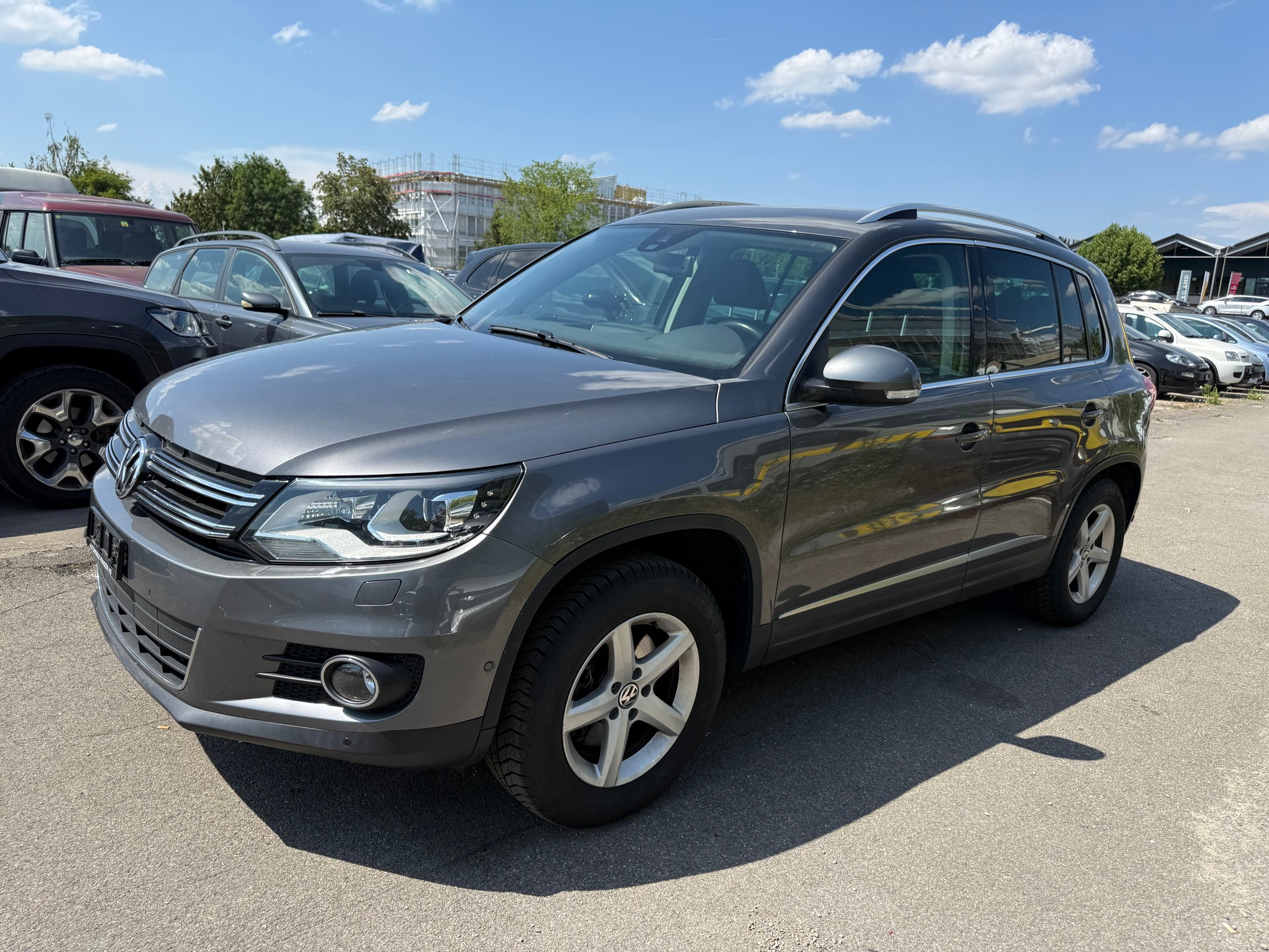 VW Tiguan 1.4 TSI Sport&Style 4Motion-image-1
