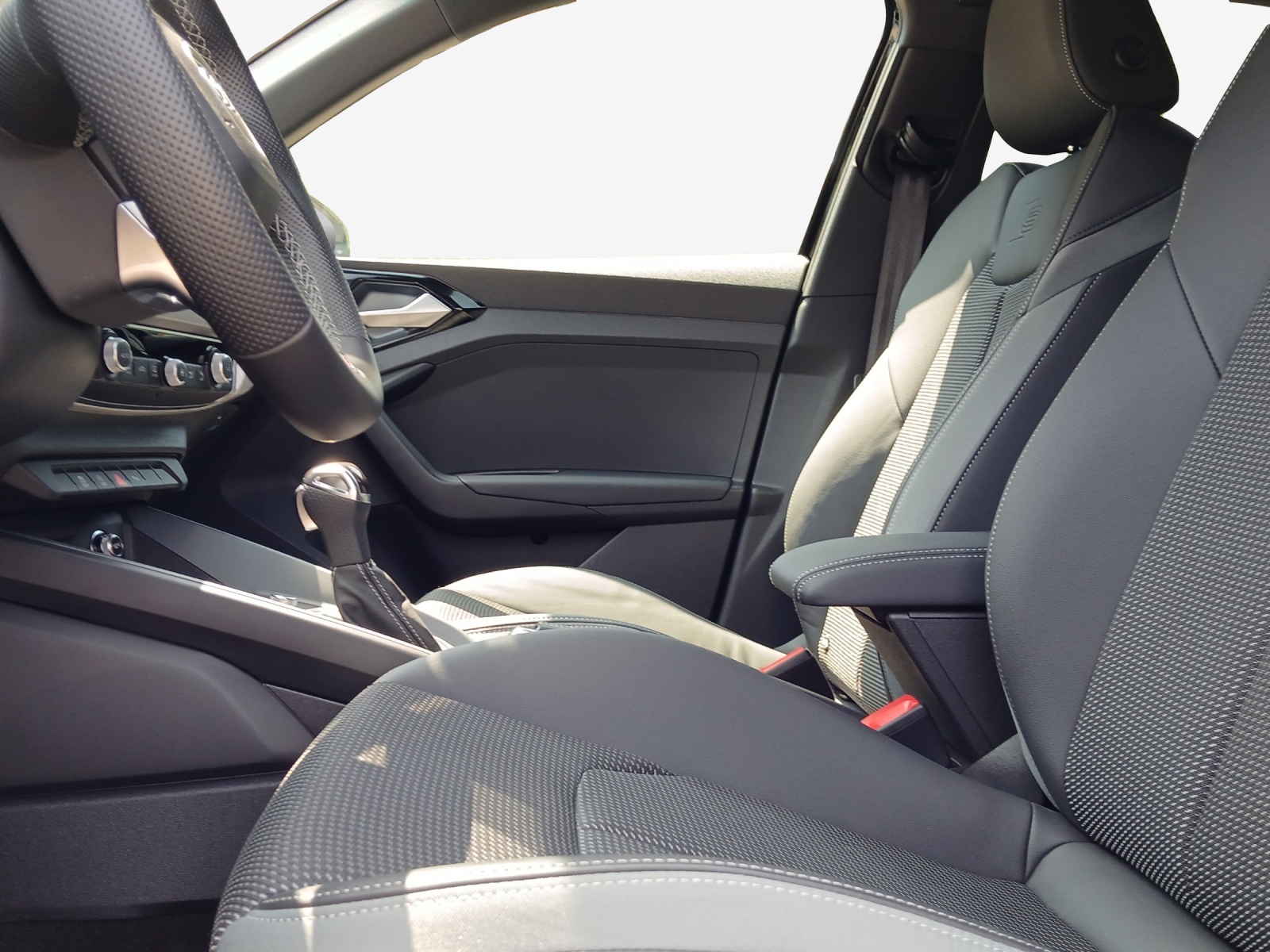 AUDI A1 Sportback 30 TFSI S Line Attraction S-tronic-image-7