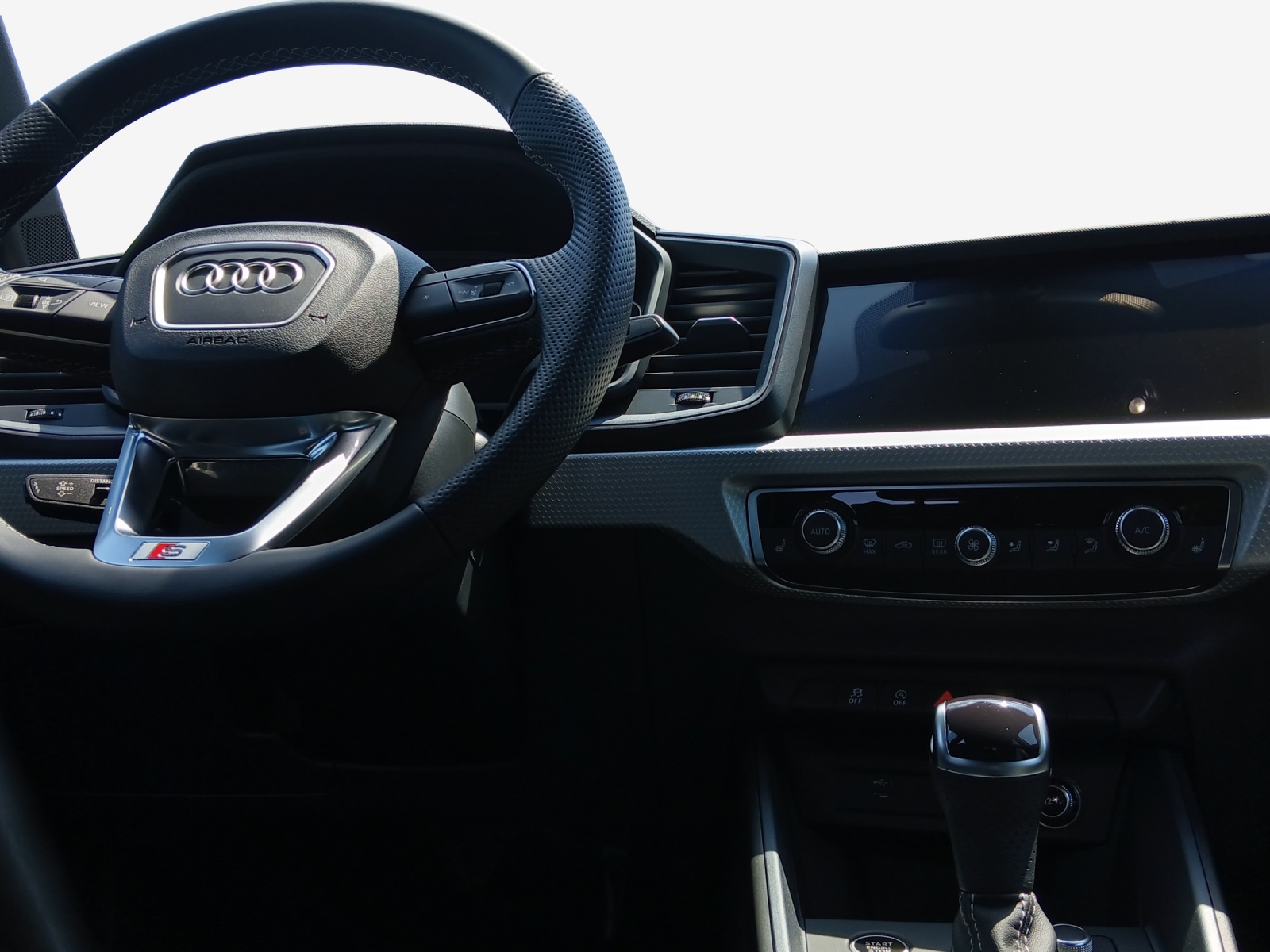 AUDI A1 Sportback 30 TFSI S Line Attraction S-tronic-image-8