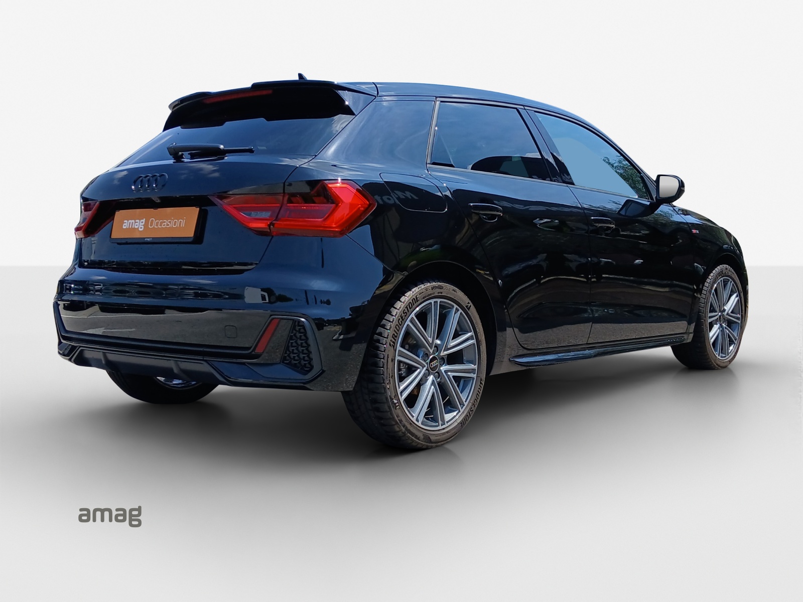 AUDI A1 Sportback 30 TFSI S Line Attraction S-tronic-image-4