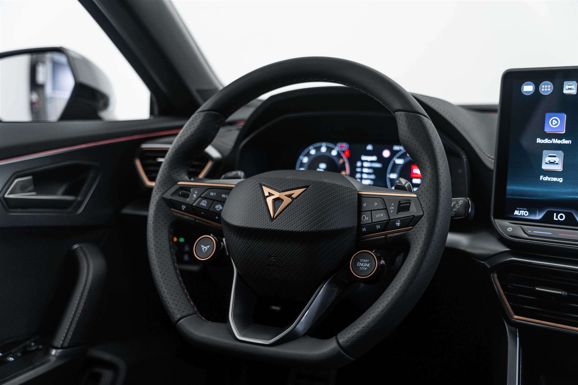 CUPRA Formentor 1.5 TSI DSG-Automat NEW-image-9