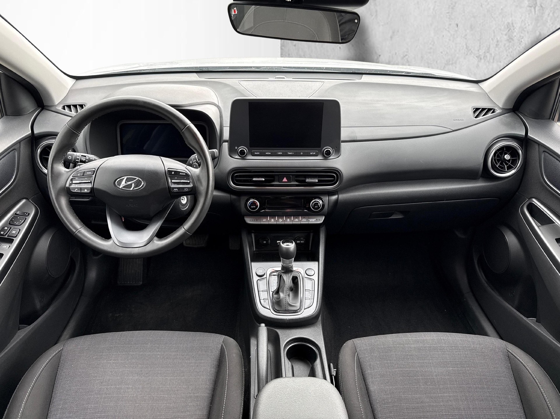 HYUNDAI Kona 1.6 T-GDi Amplia 4WD-image-8