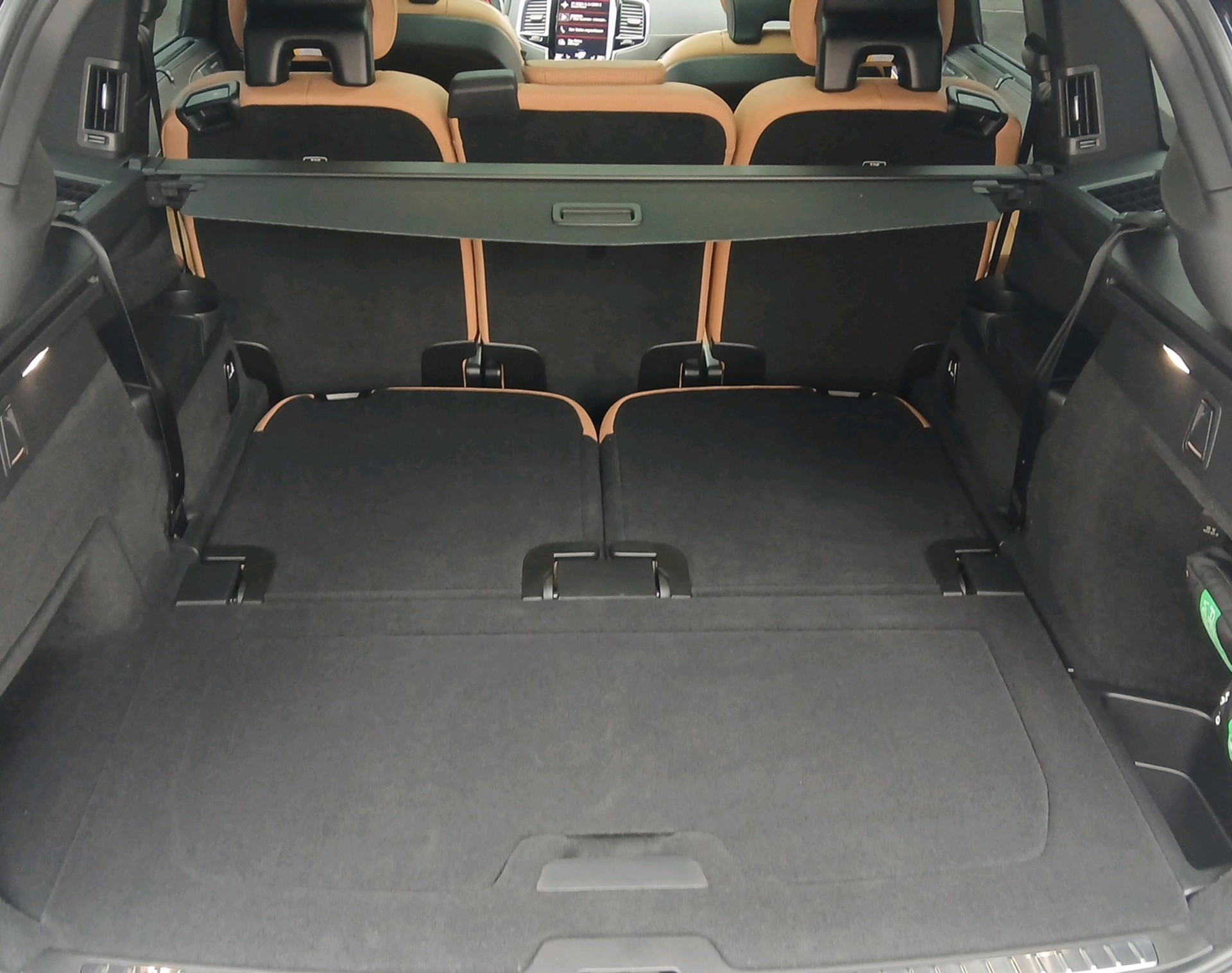 VOLVO XC90 2.0 T8 TE Inscription 7P.-image-13