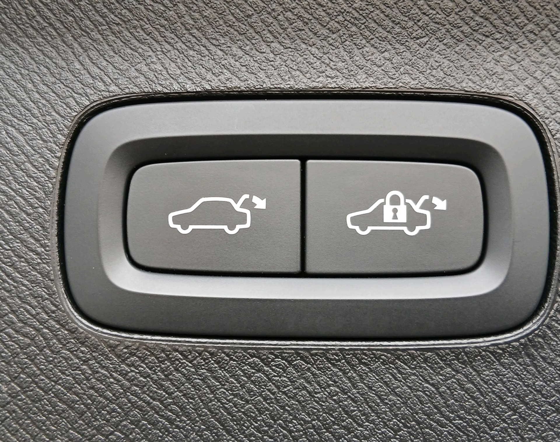 VOLVO XC90 2.0 T8 TE Inscription 7P.-image-17