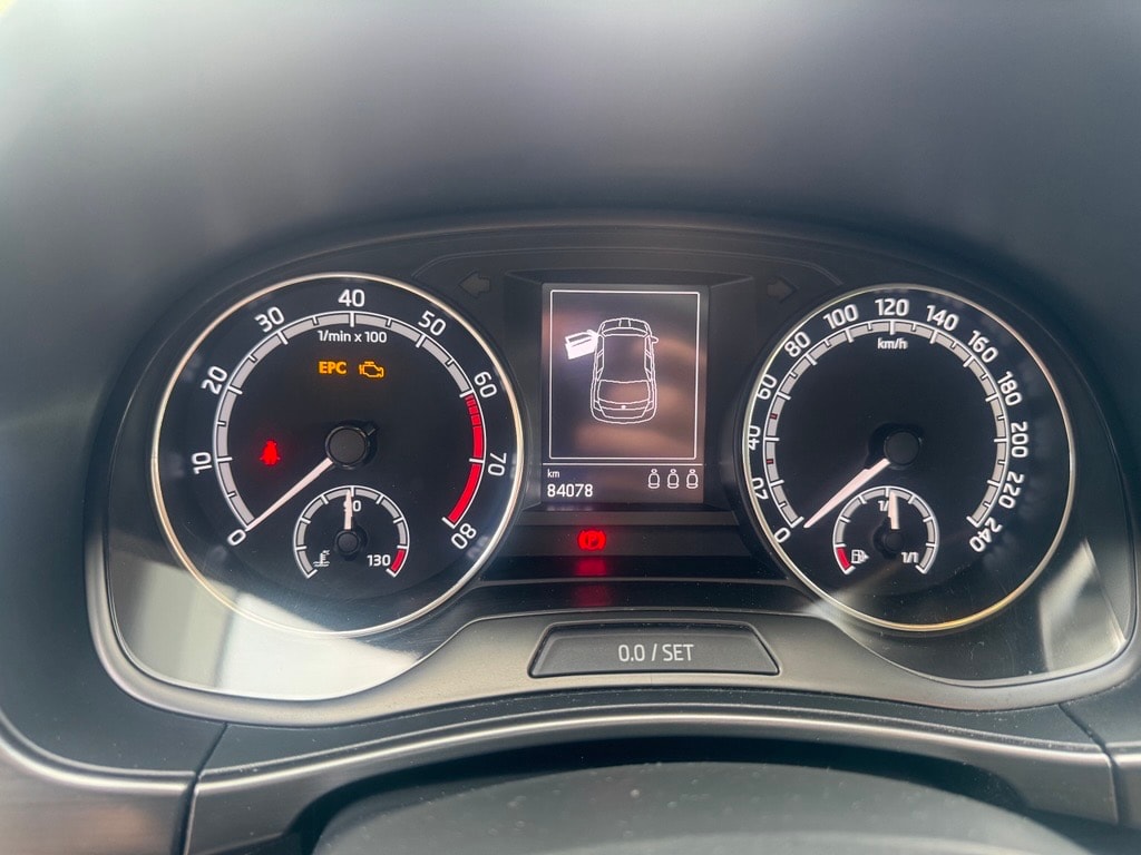 SKODA Fabia 1.0 TSI Style-image-6