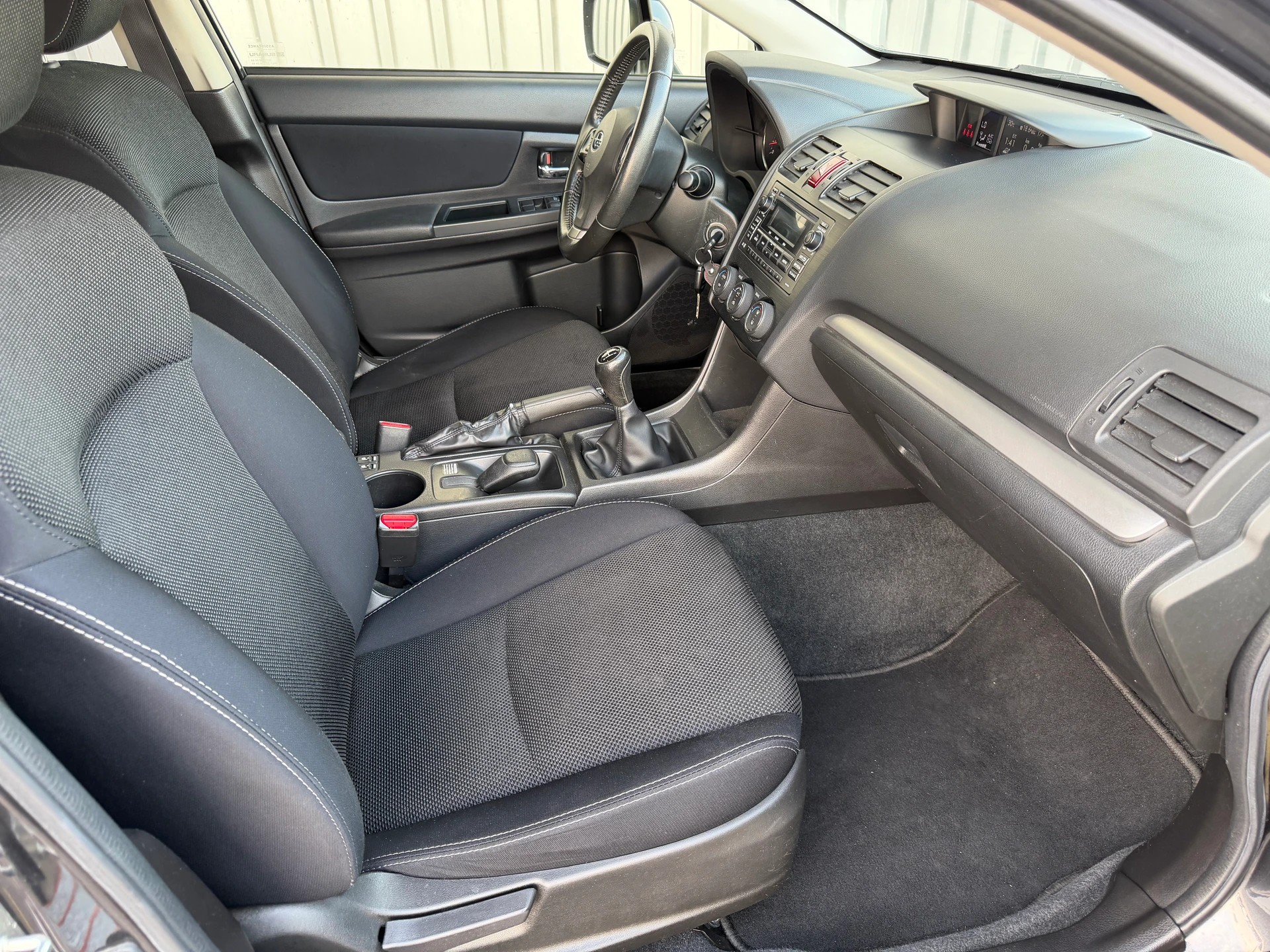 SUBARU XV 1.6 Swiss Two-image-6