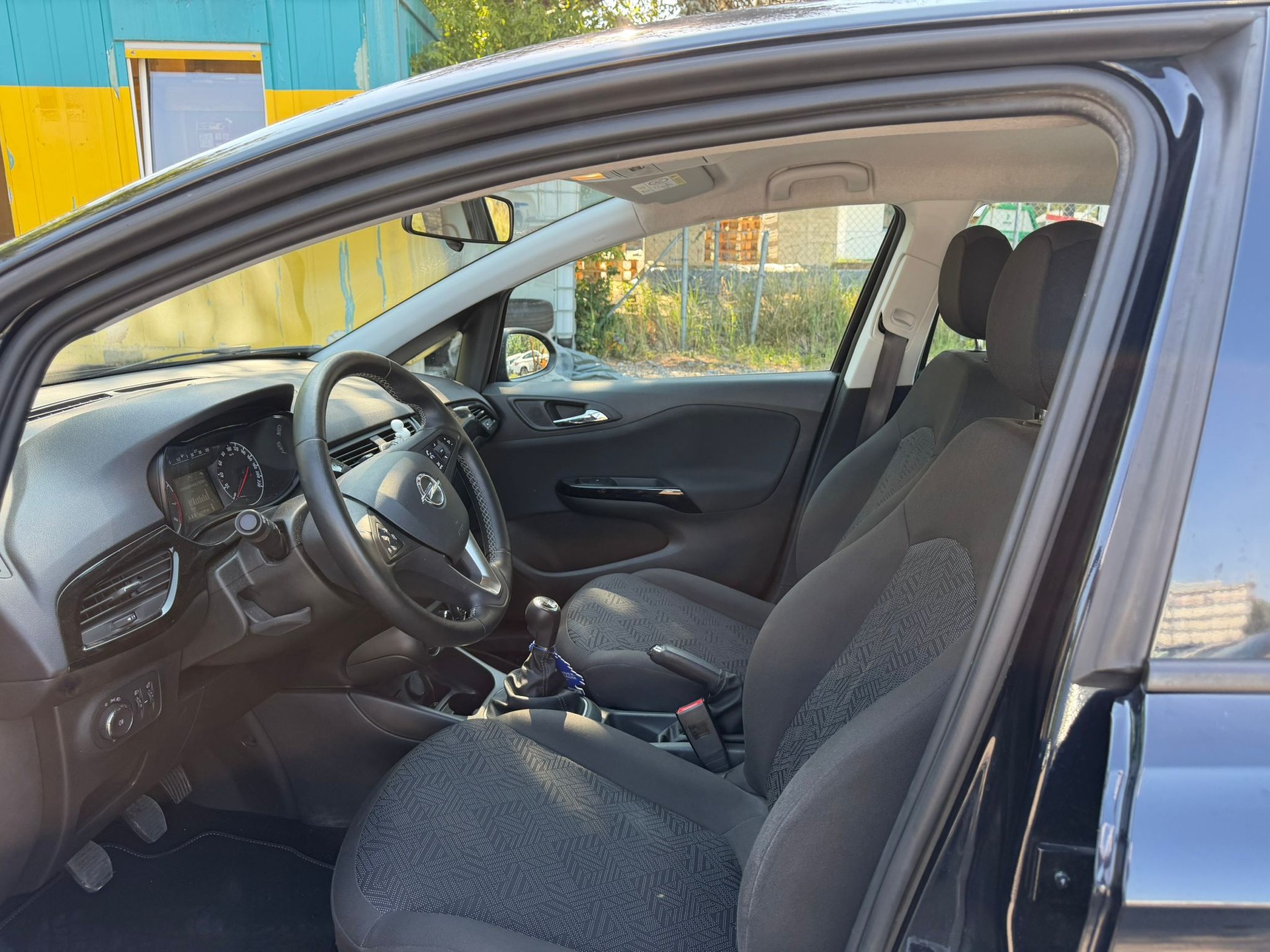 OPEL Corsa 1.0 T EcoTec Black Edition-image-8