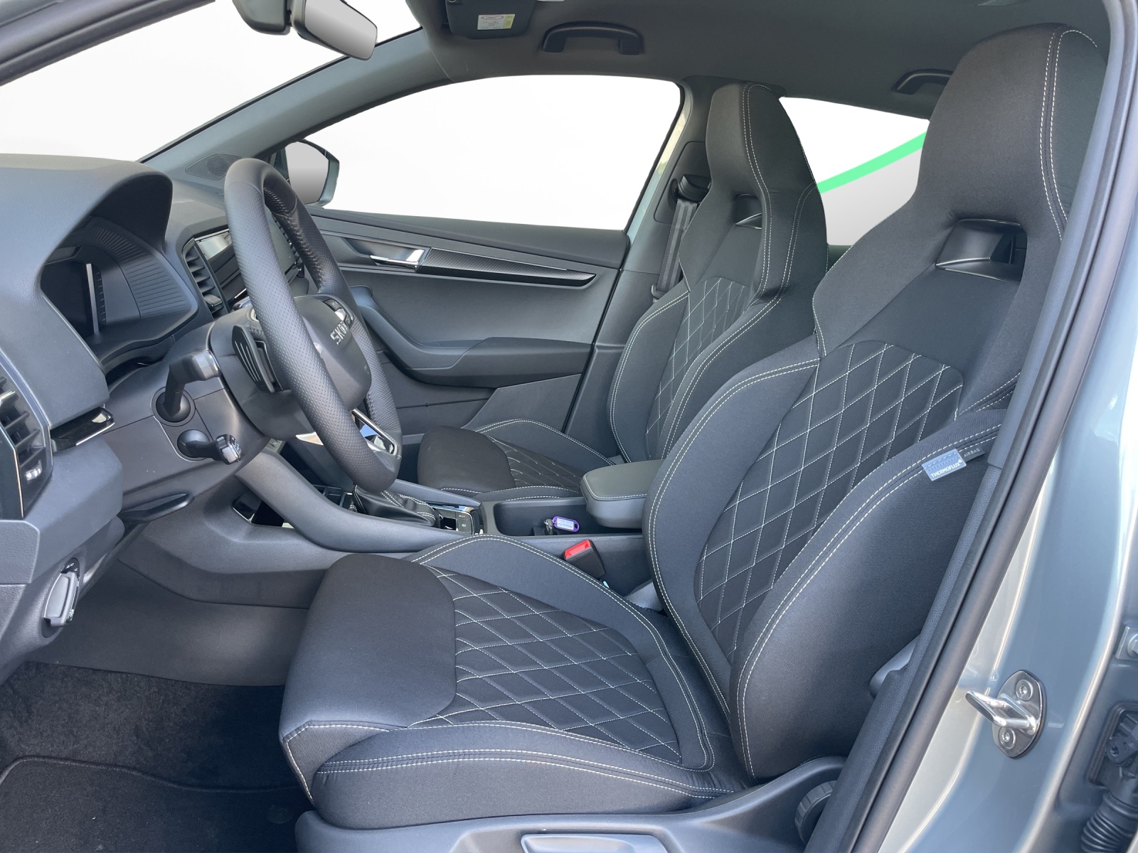 SKODA Karoq 2.0 TSI SportLine 4x4 DSG-image-6