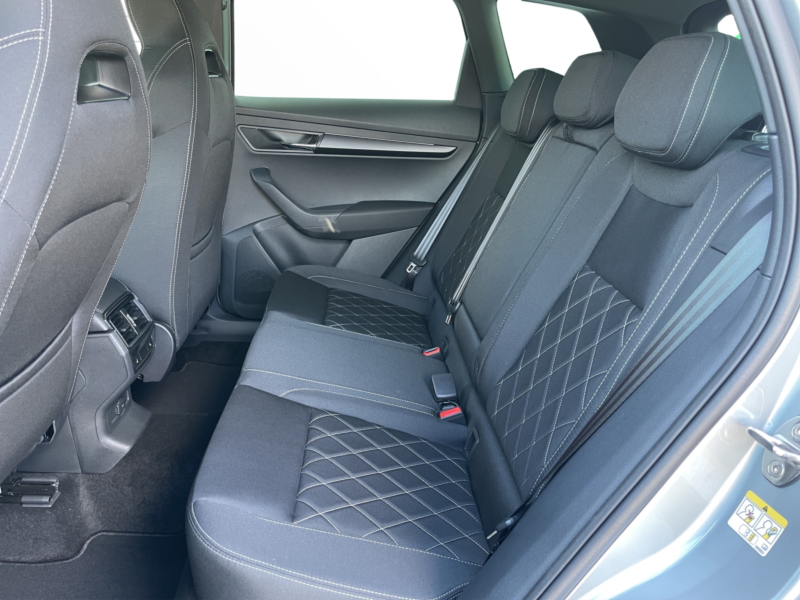 SKODA Karoq 2.0 TSI SportLine 4x4 DSG-image-13