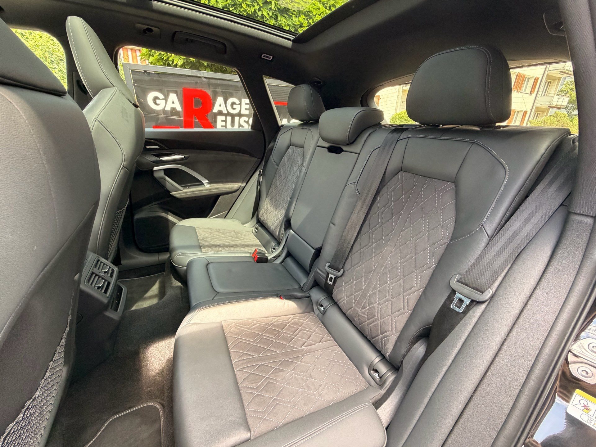 AUDI SQ5 3.0 TFSI QUATTRO 367 PS EDITION ONE *** ABSOLUTE TOP AUSSTATTUNG ***-image-28