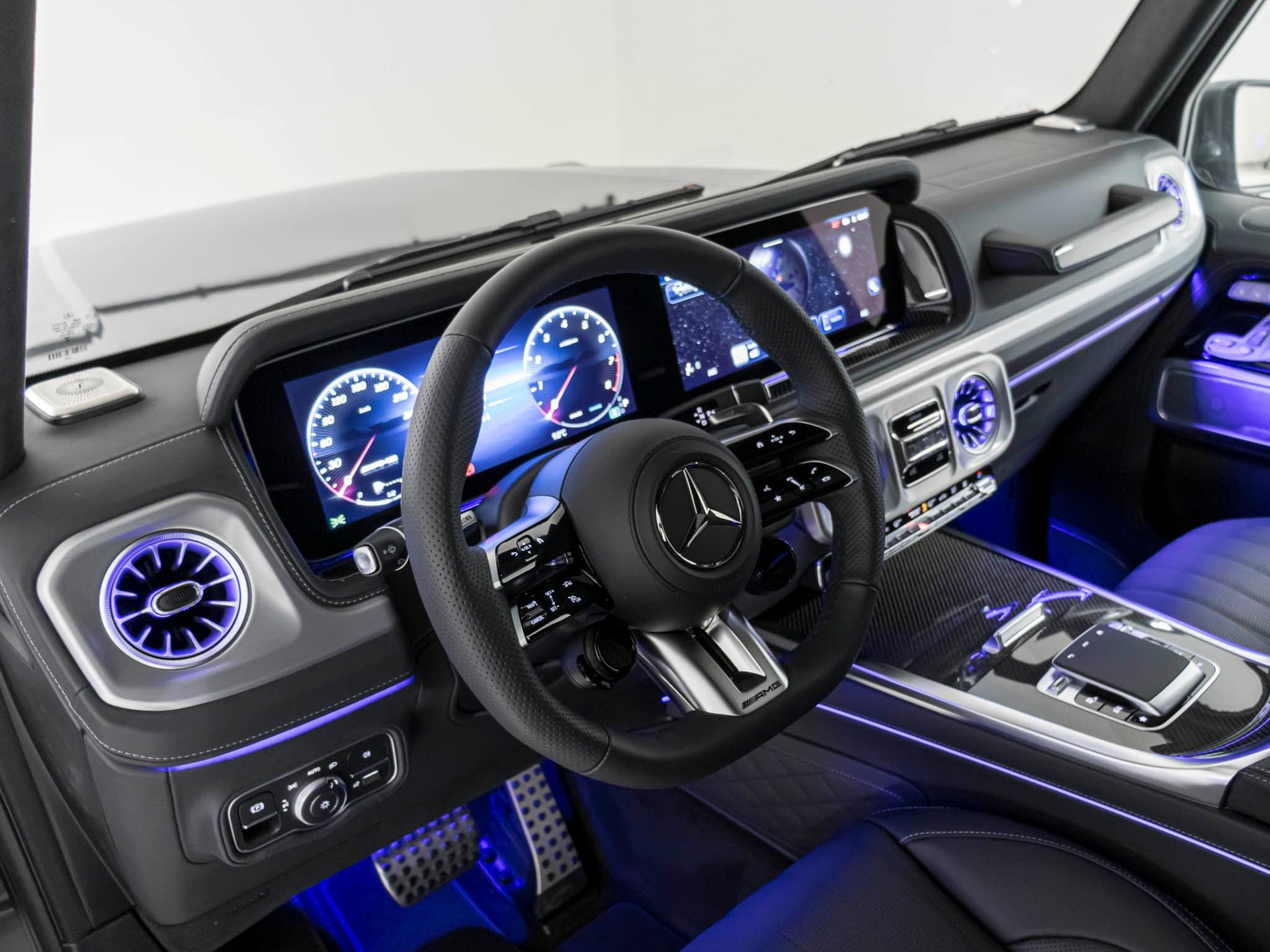MERCEDES-BENZ G 63 AMG-image-10