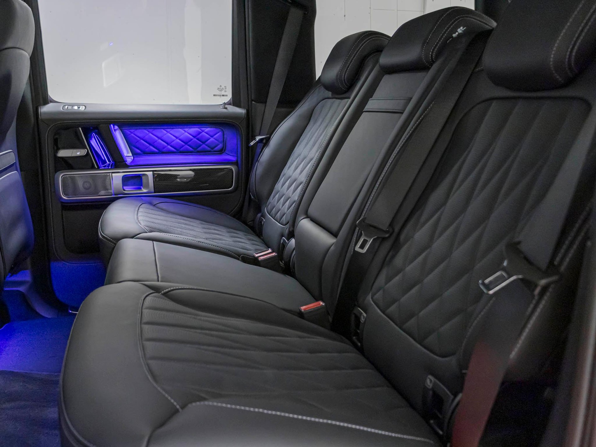 MERCEDES-BENZ G 63 AMG-image-8
