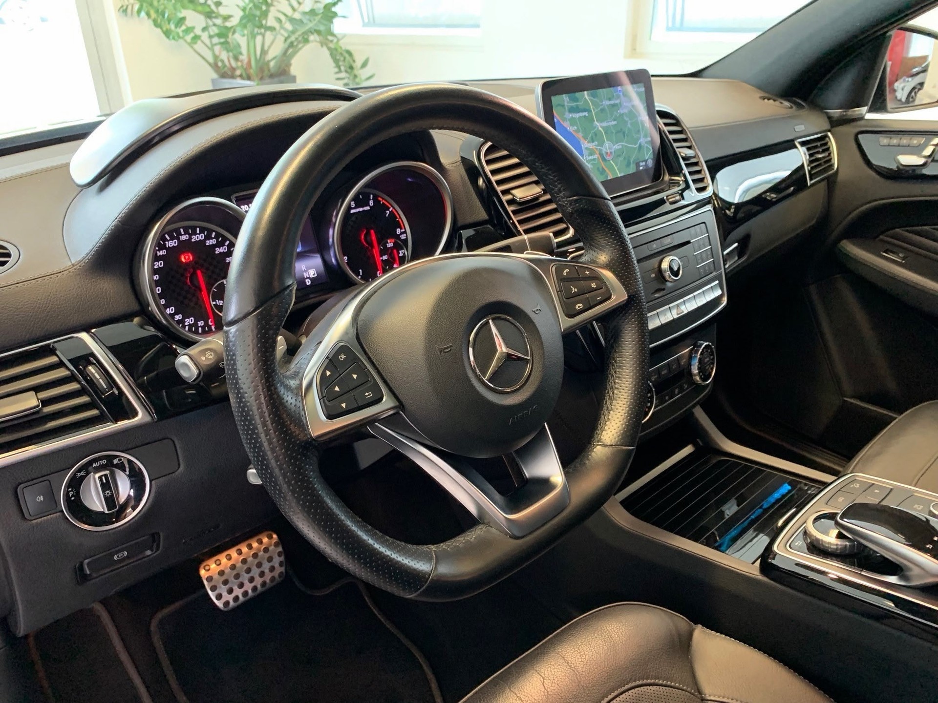 MERCEDES-BENZ GLE Coupé 43 AMG 4Matic 9G-Tronic-image-21
