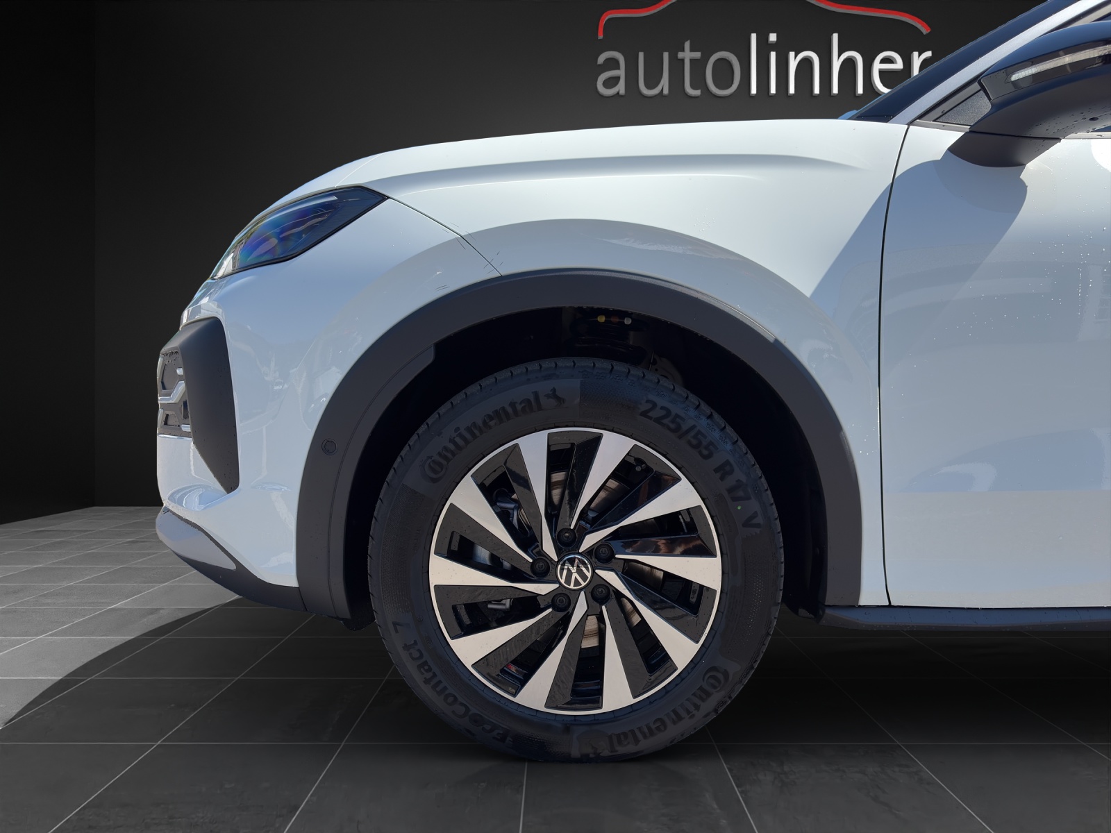 VW T-Roc 1.5 eTSI mHEV Life DSG-image-13