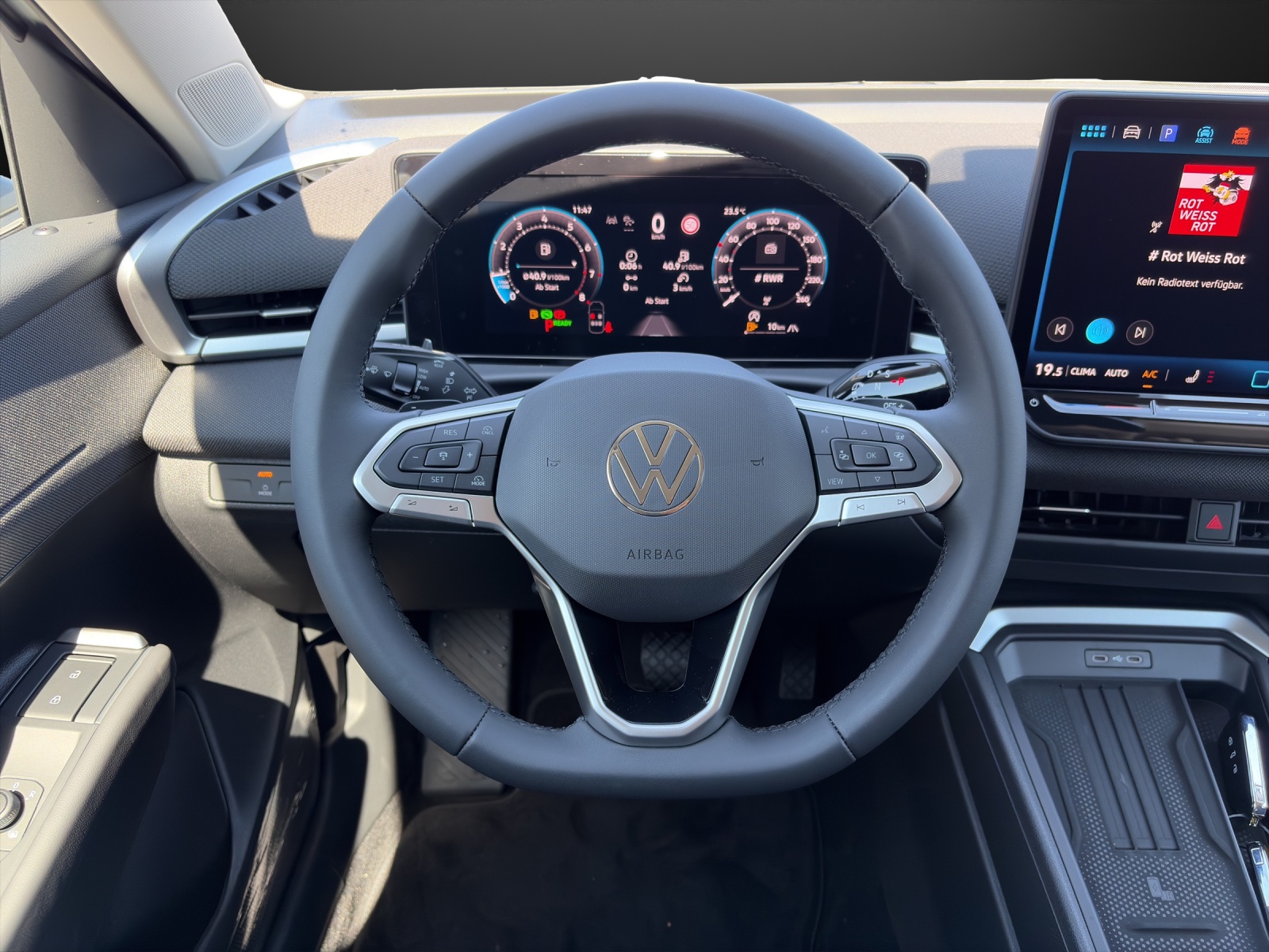 VW T-Roc 1.5 eTSI mHEV Life DSG-image-10