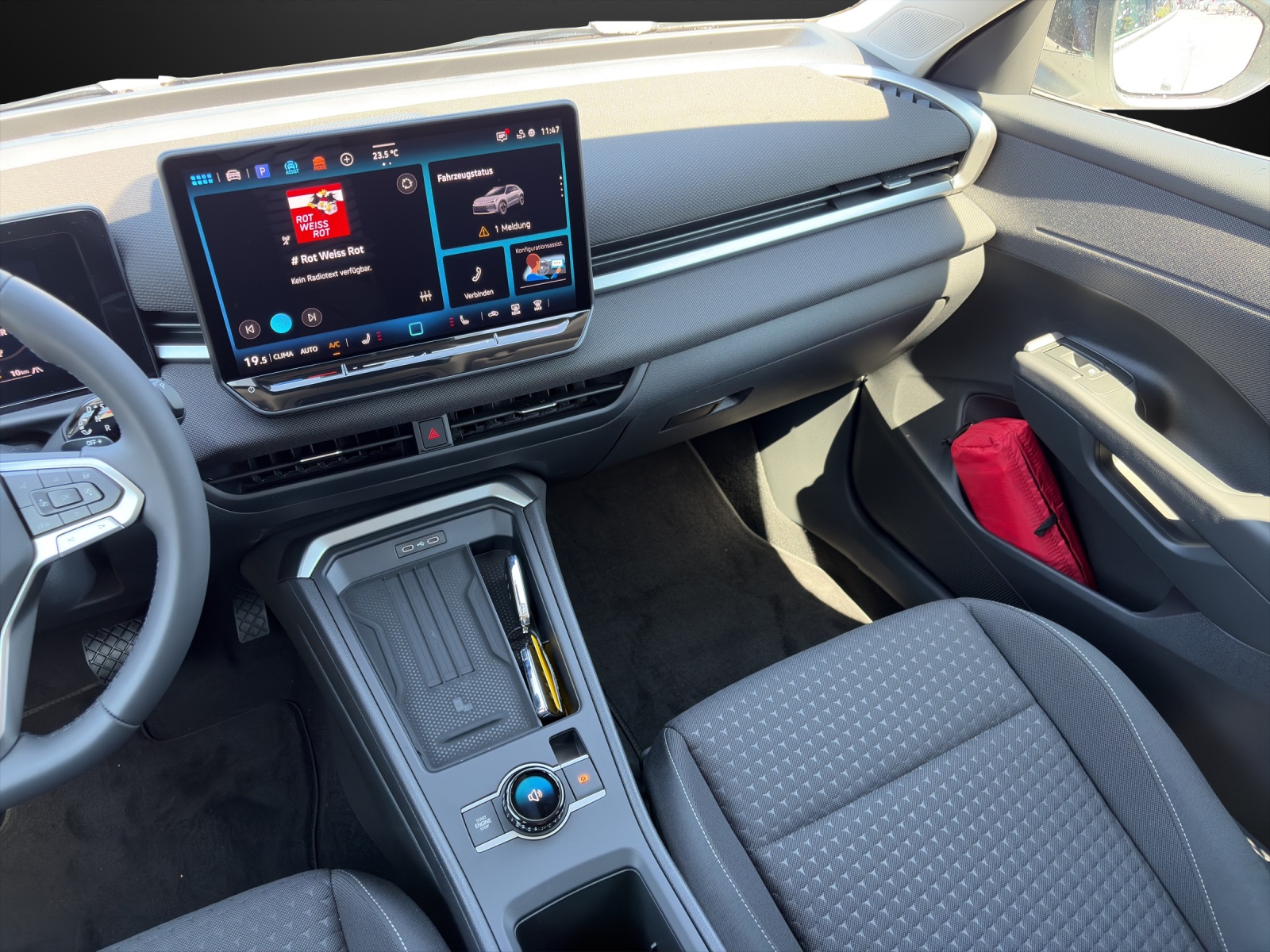 VW T-Roc 1.5 eTSI mHEV Life DSG-image-11