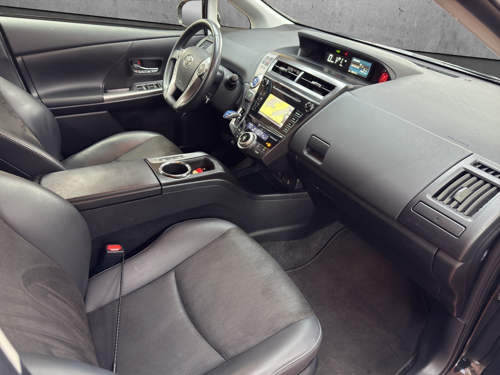 TOYOTA Prius+ 1.8 VVT-i HSD Style-image-7