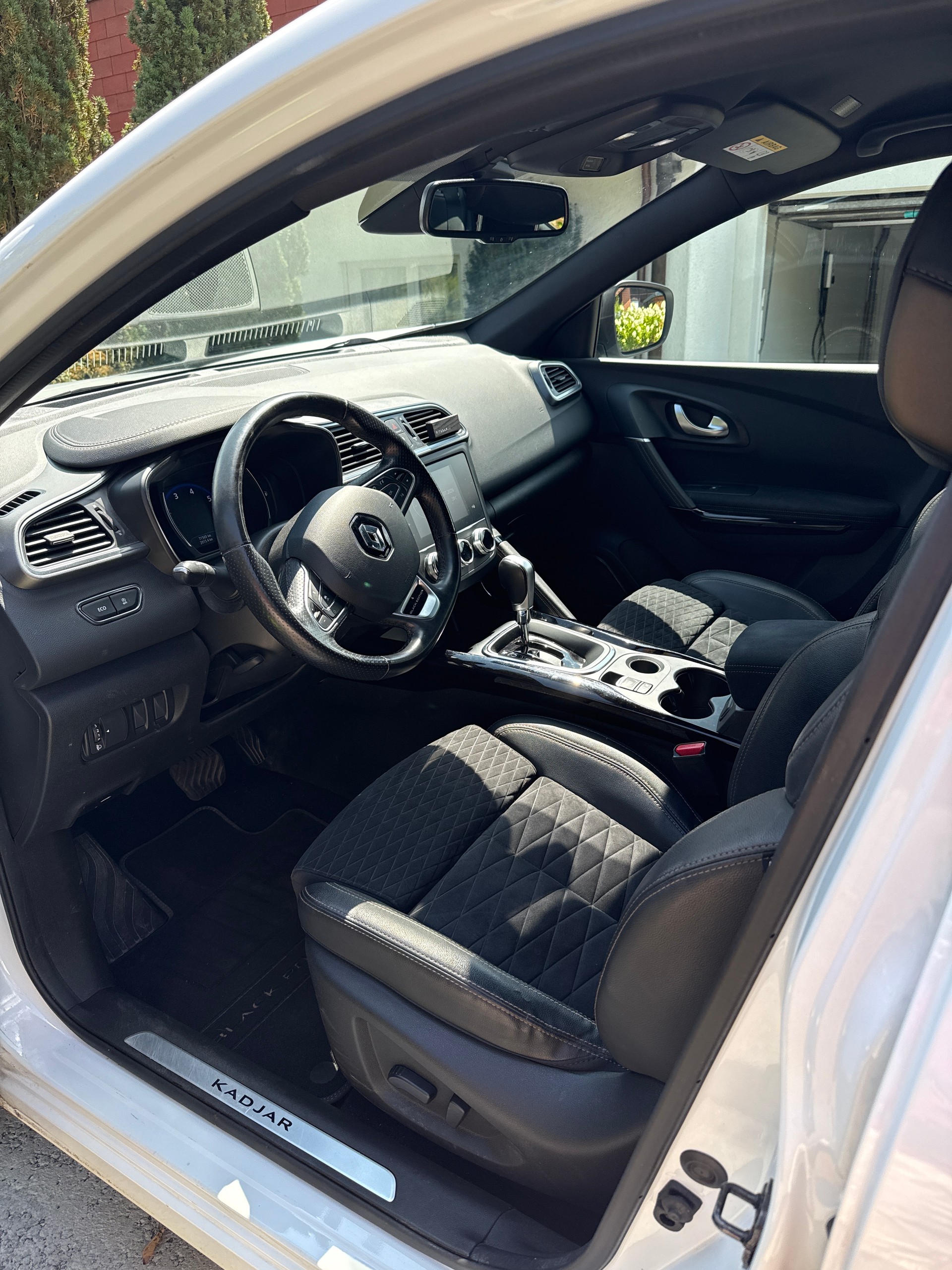 RENAULT 1.3 TCe 160 Black Edition EDC-image-5