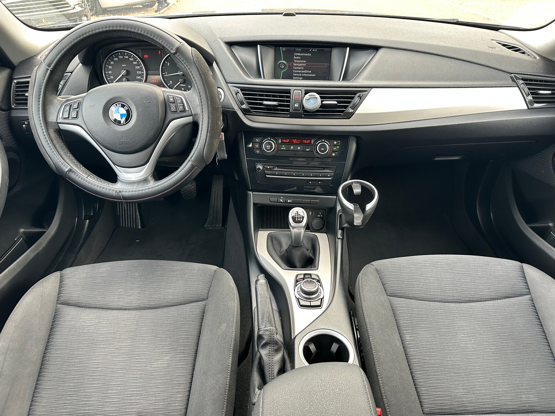 BMW X1 sDrive 18i xLine-image-5