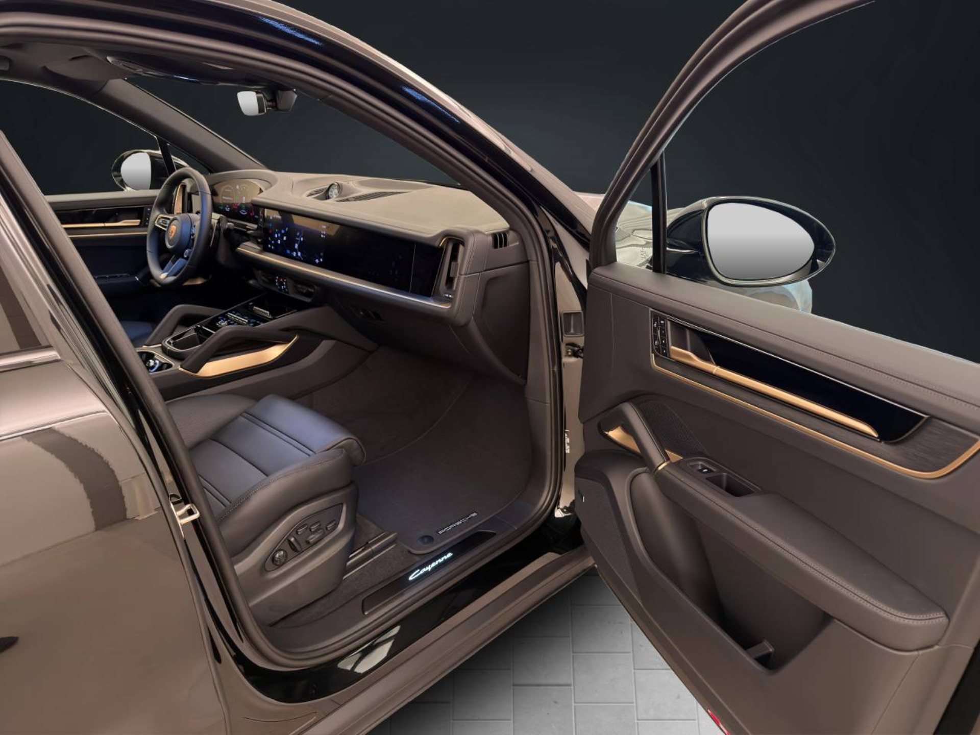 PORSCHE Cayenne E-Hybrid Black Edition-image-18