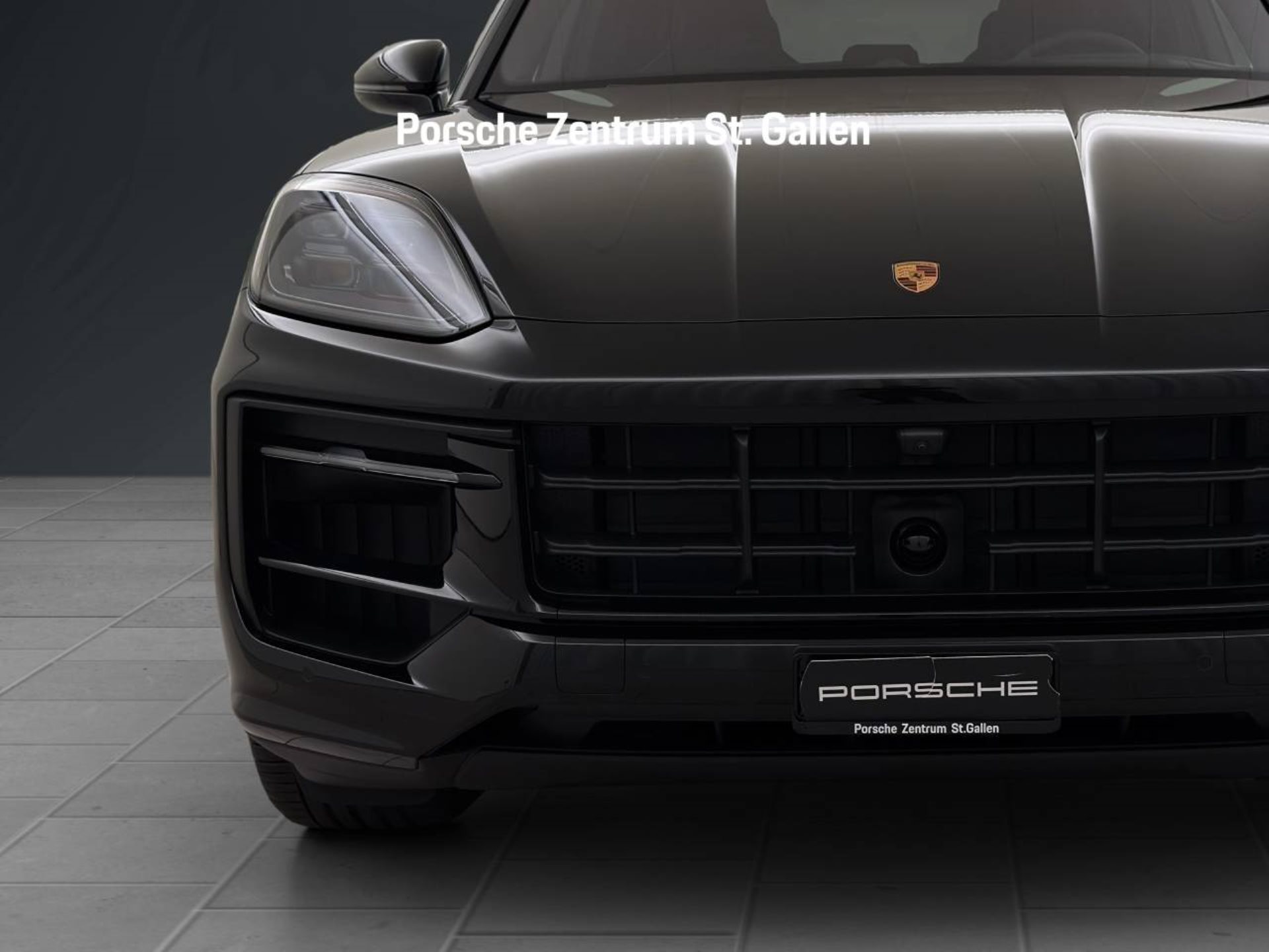 PORSCHE Cayenne E-Hybrid Black Edition-image-8