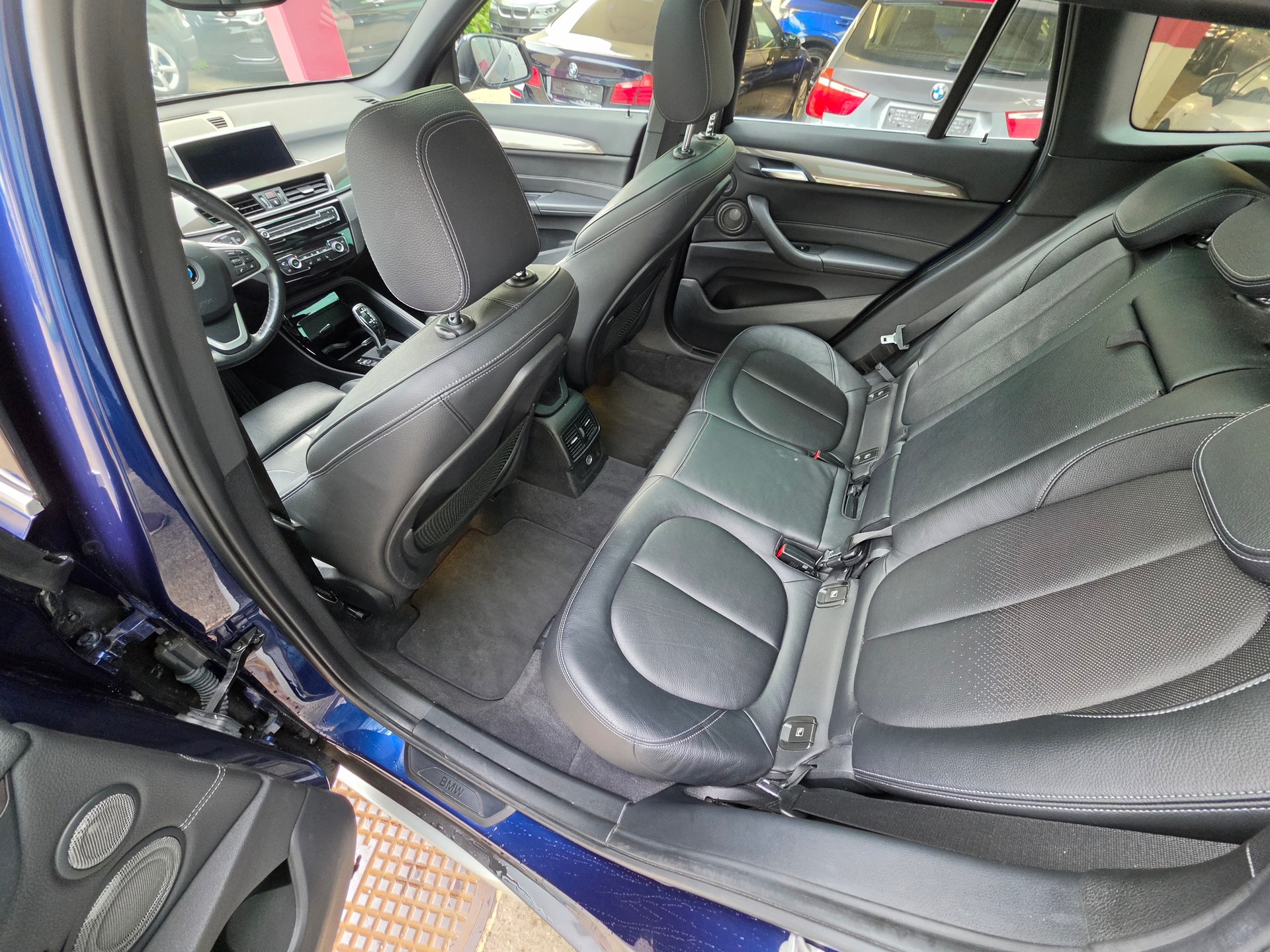 BMW X1 xDrive 20d xLine Steptronic-image-11
