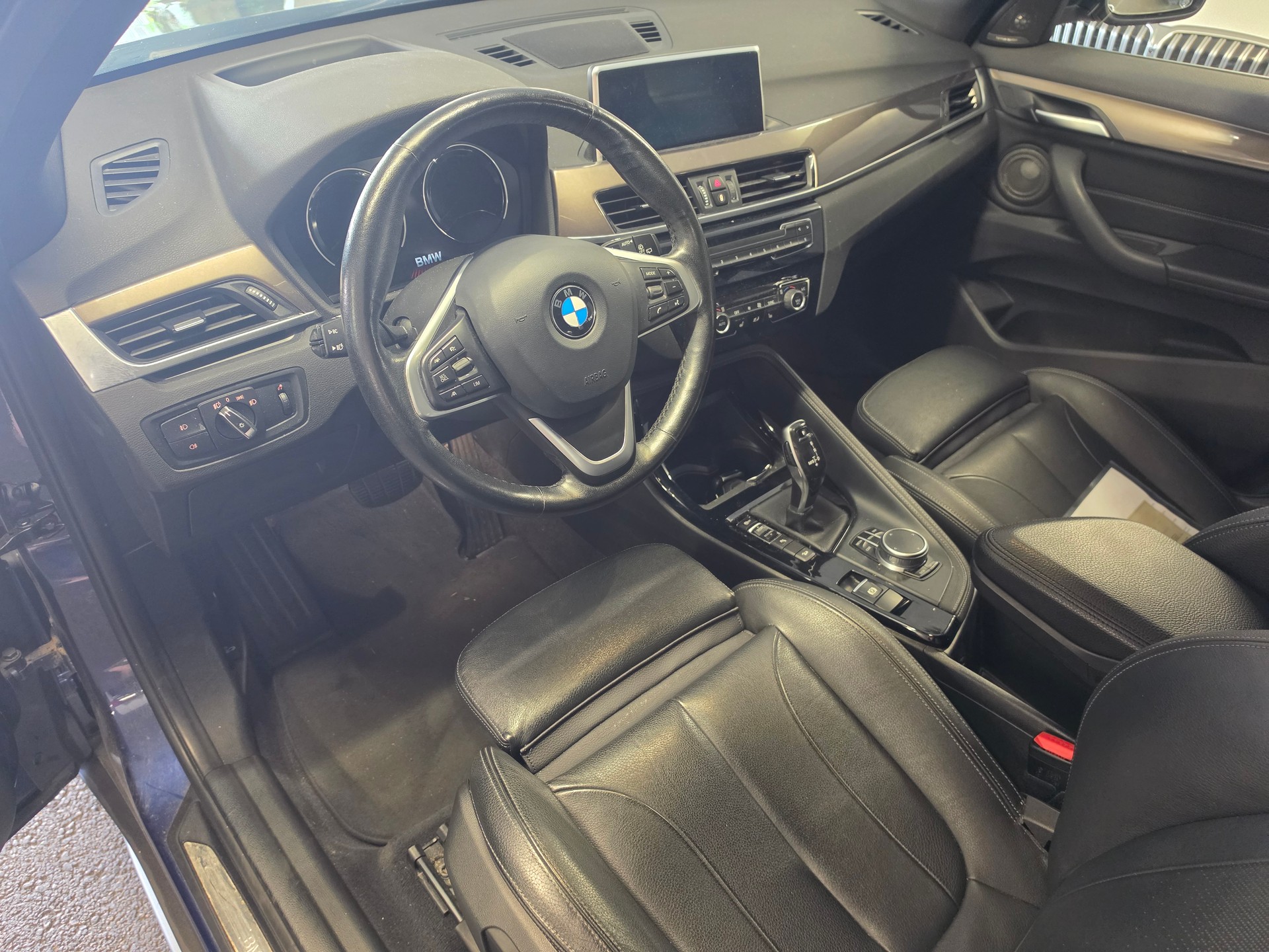 BMW X1 xDrive 20d xLine Steptronic-image-11