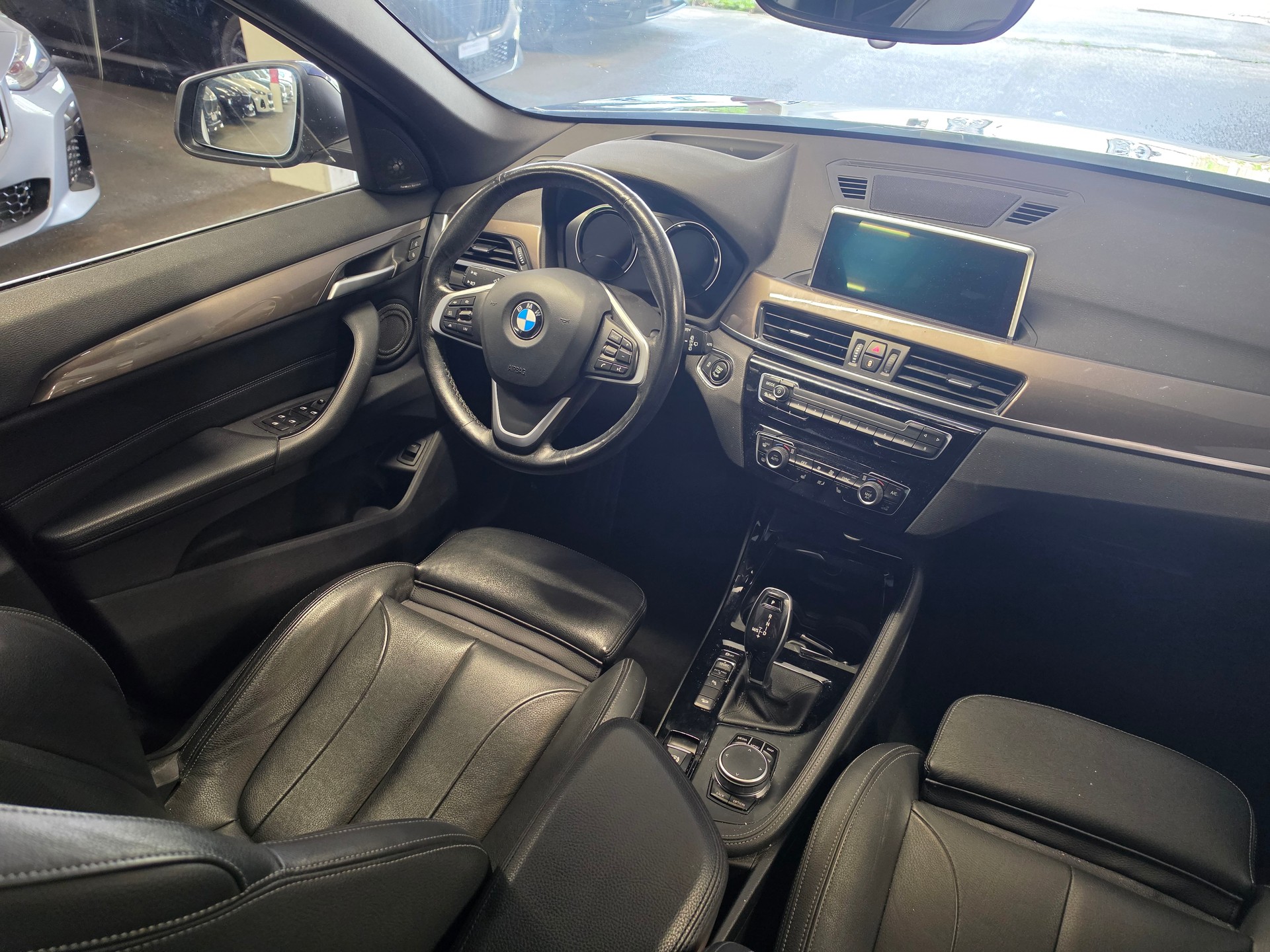 BMW X1 xDrive 20d xLine Steptronic-image-9